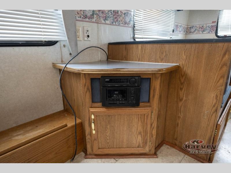 1996 Heartland Prowler 2850 FIFTH WHEEL