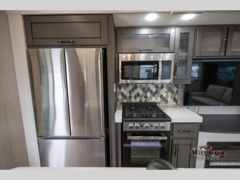 2025 REDWOOD RV REGENCY 3721FDB DESTINATION TRAILER
