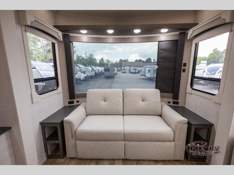 2025 REDWOOD RV REGENCY 3721FDB DESTINATION TRAILER