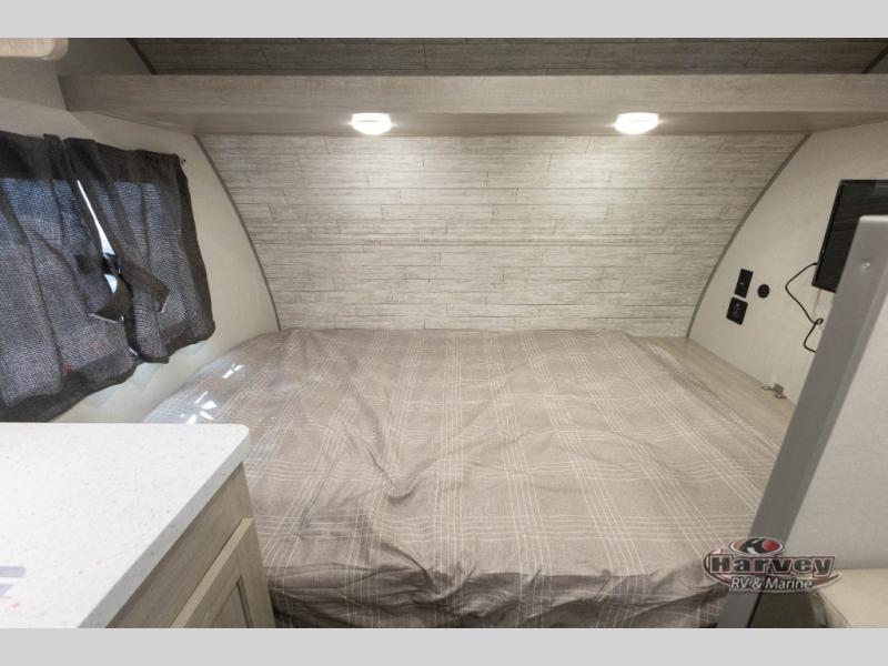 2026 Coachmen Catalina Summit 7 134REX TRAVEL TRAILER