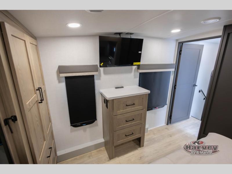 2026 Forest River Flagstaff Classic F281RK FIFTH WHEEL