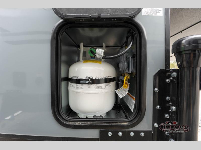 2026 Palomino Backpack HS-750 TRUCK CAMPER