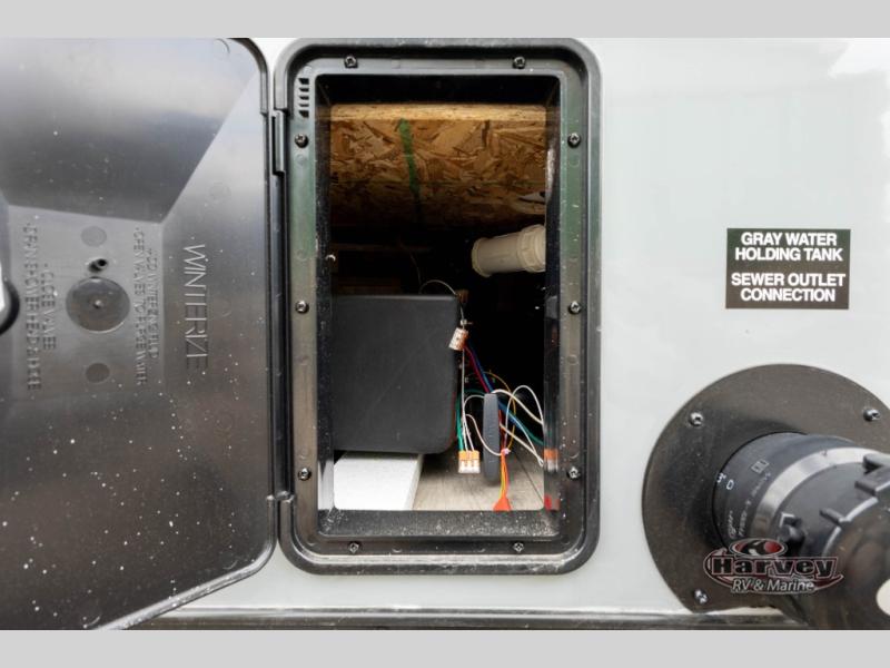 2026 Palomino Backpack HS-750 TRUCK CAMPER