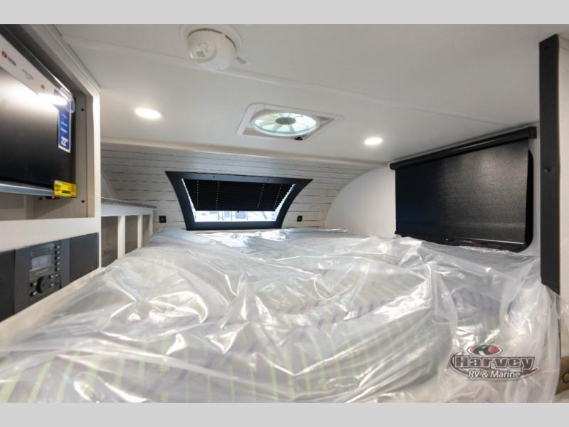 2026 Palomino Backpack HS-750 TRUCK CAMPER