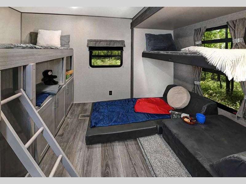 Catalina Legacy bunkhouse