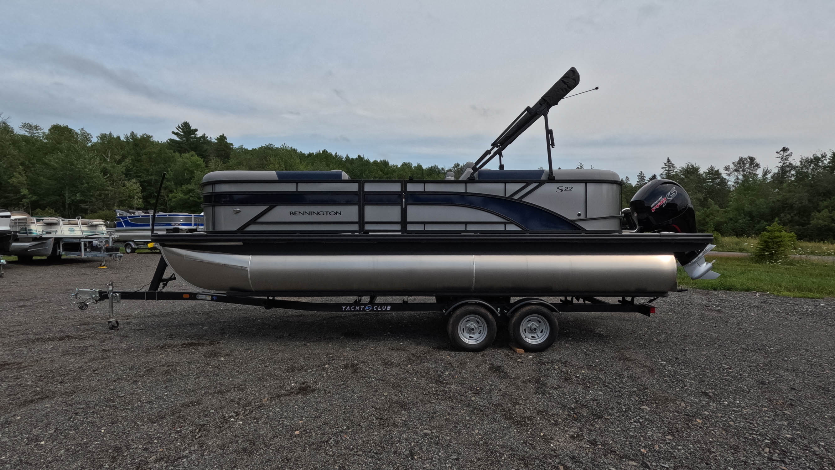 2027 Bennington 22 SSR — photo 1 of 16