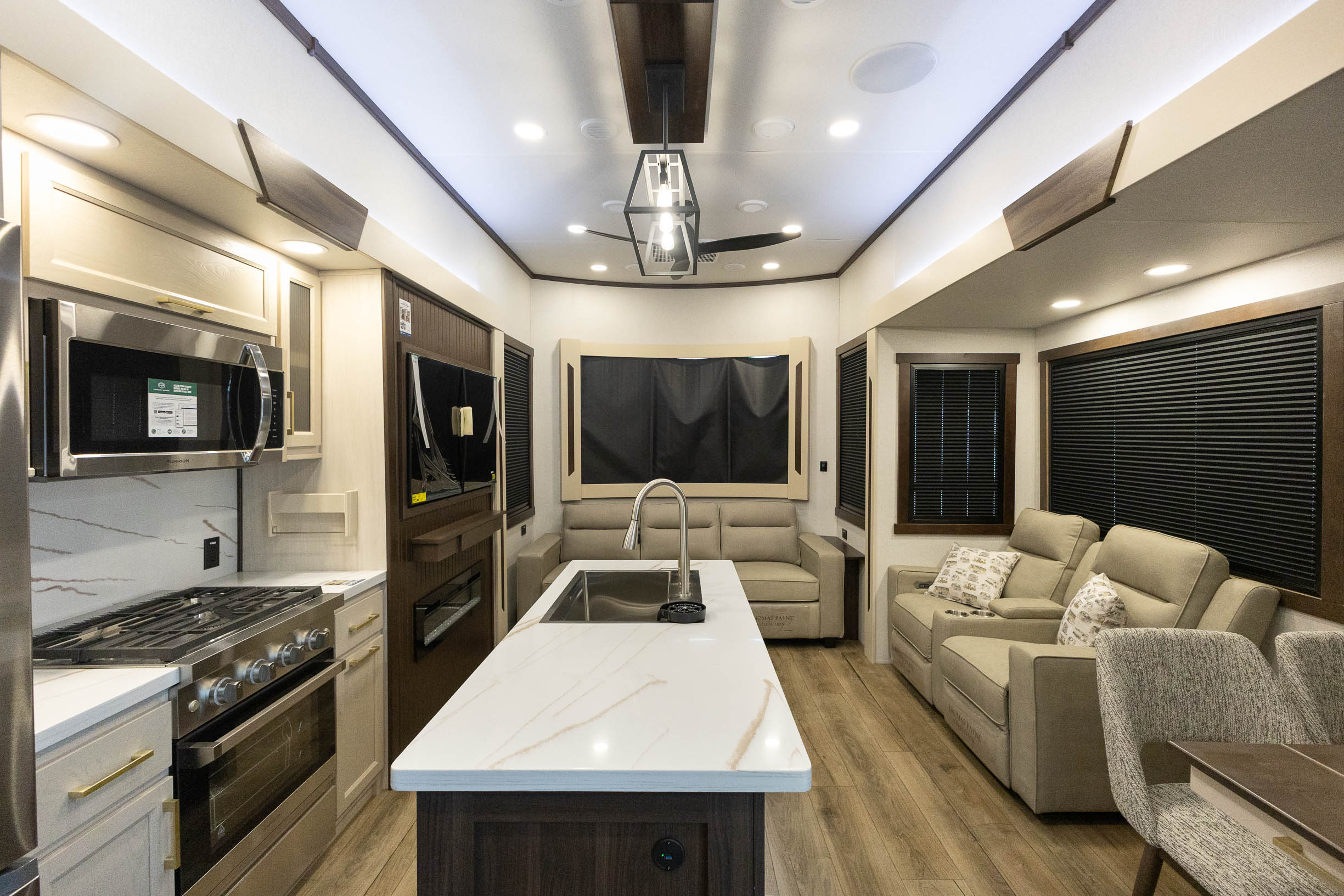 2026 Forest River Cedar Creek Cottage 40CDL DESTINATION TRAILER