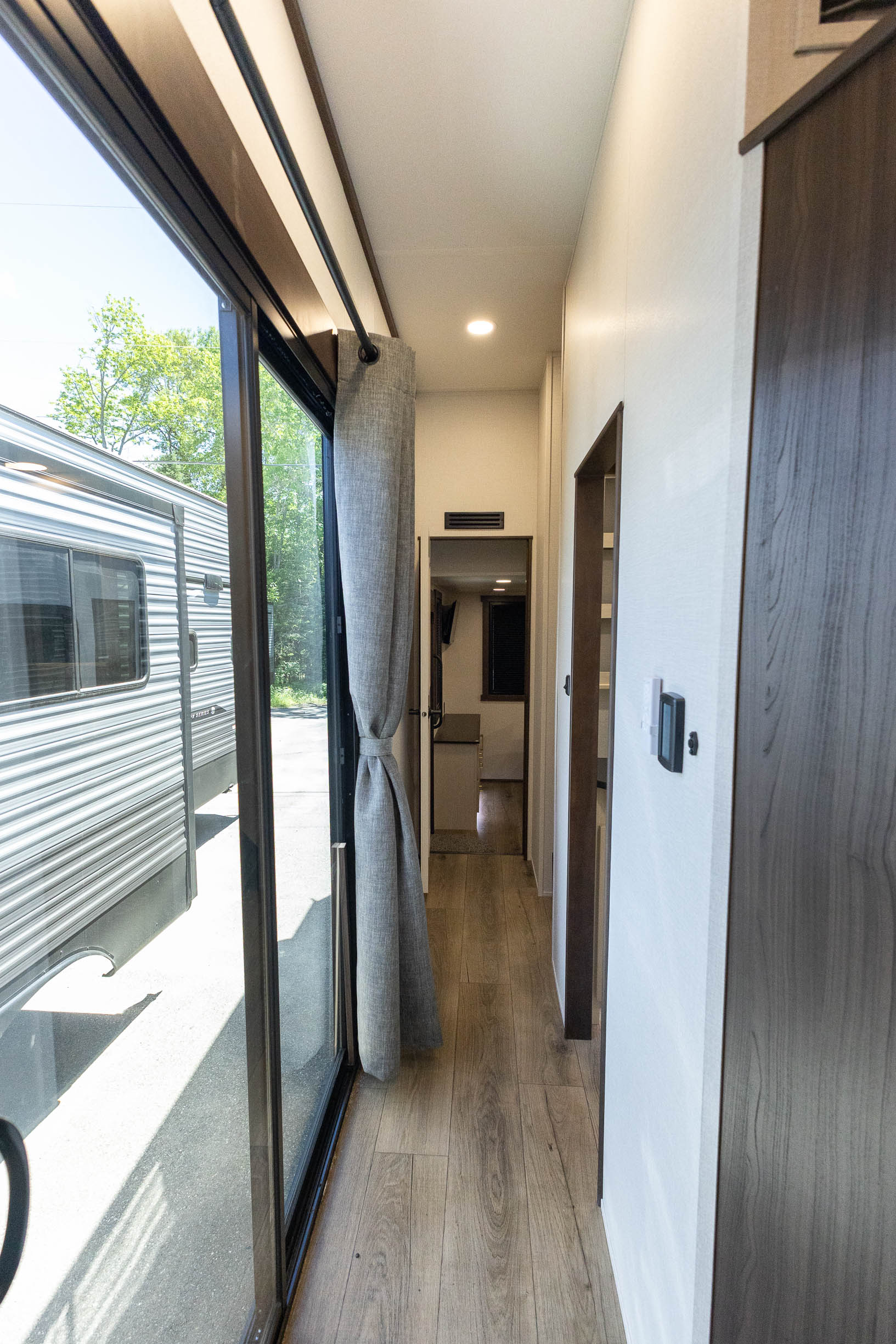 2026 Forest River Cedar Creek Cottage 40CDL DESTINATION TRAILER