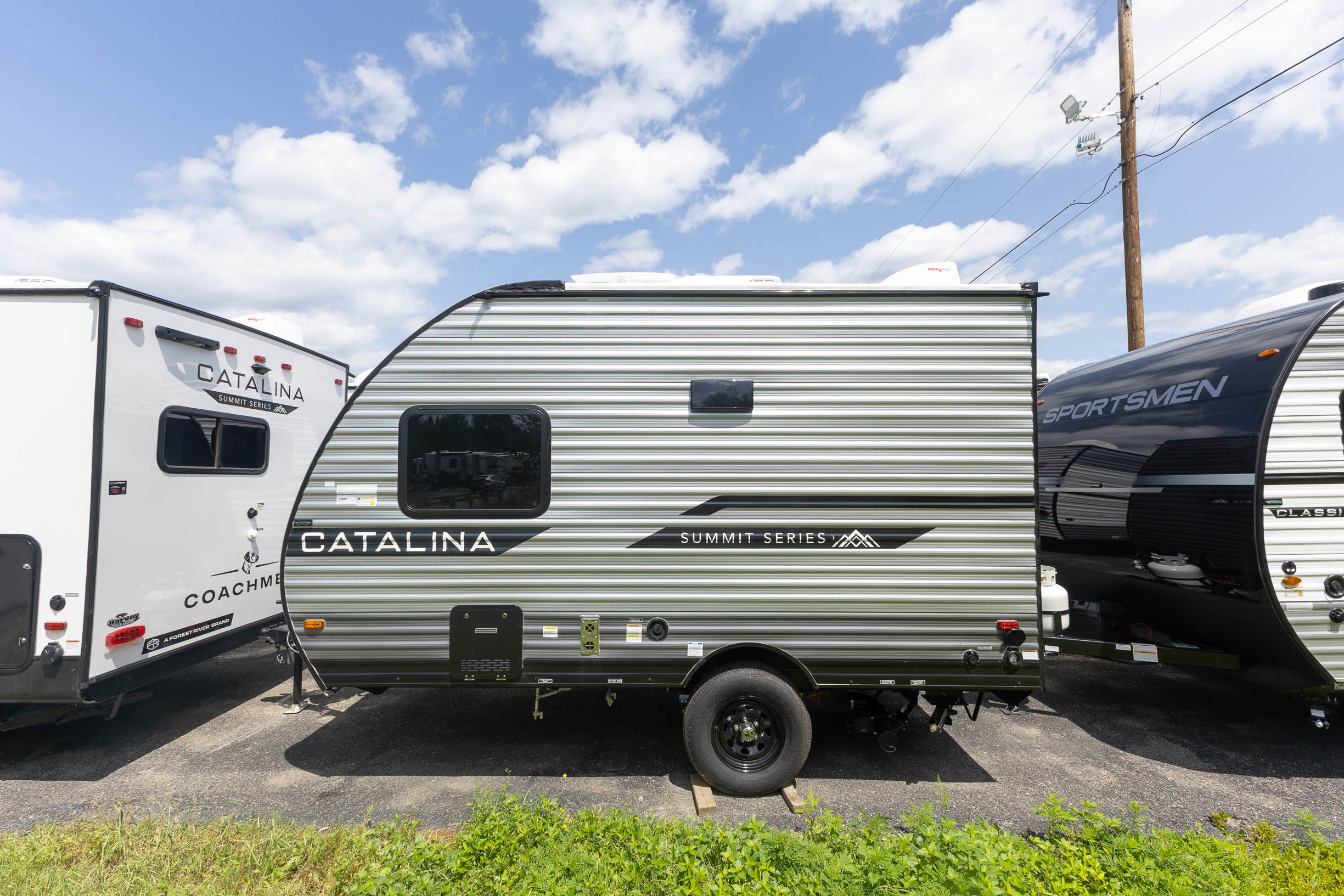 2026 Coachmen Catalina Summit 134BHX TRAVEL TRAILER