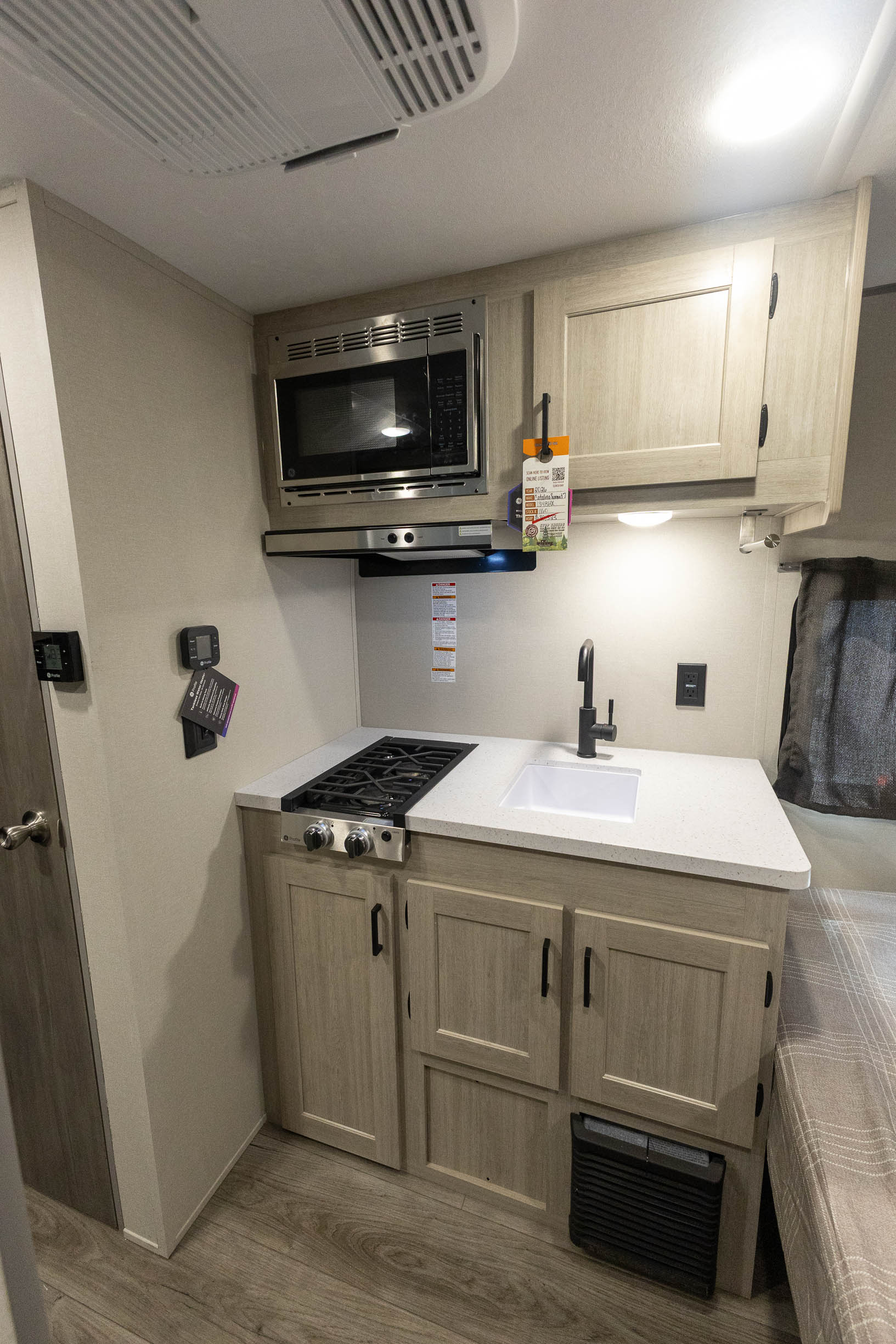 2026 Coachmen Catalina Summit 134BHX TRAVEL TRAILER