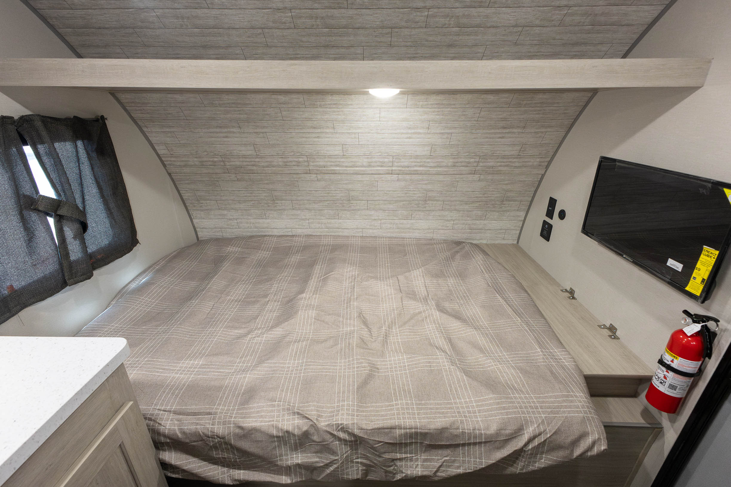 2026 Coachmen Catalina Summit 134BHX TRAVEL TRAILER