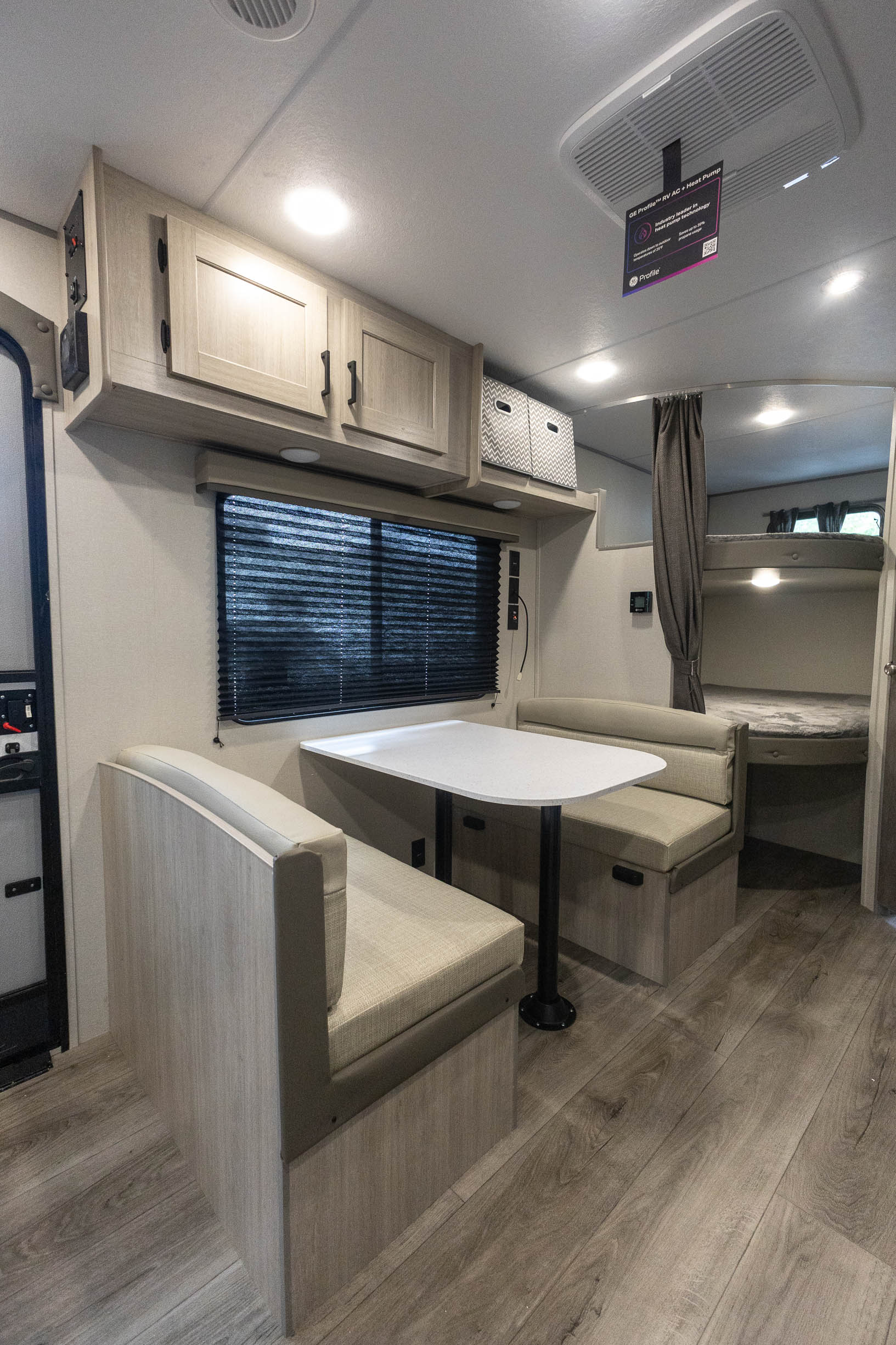 2026 Coachmen Catalina Summit 211BH TRAVEL TRAILER
