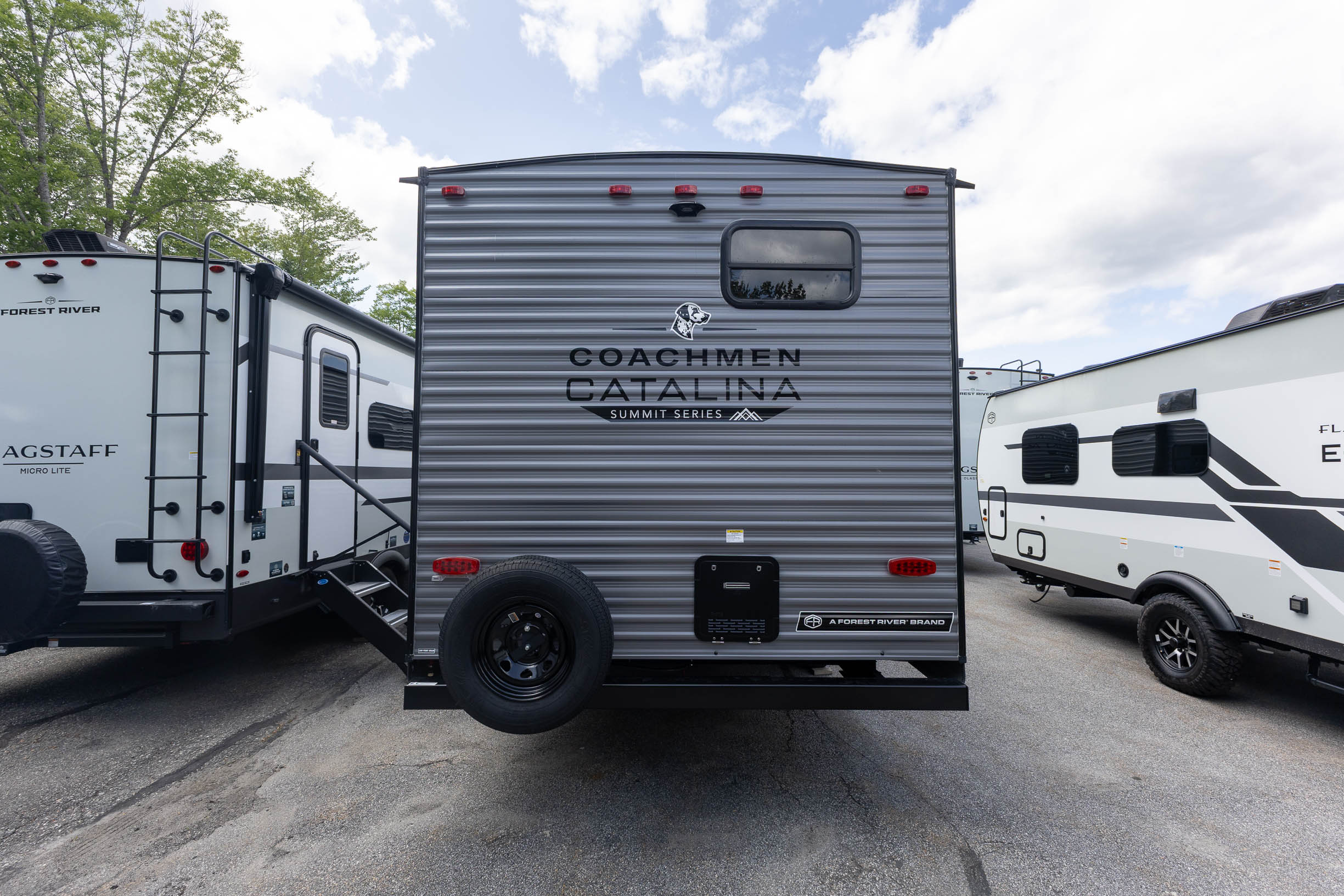 2026 Coachmen Catalina Summit 211BH TRAVEL TRAILER