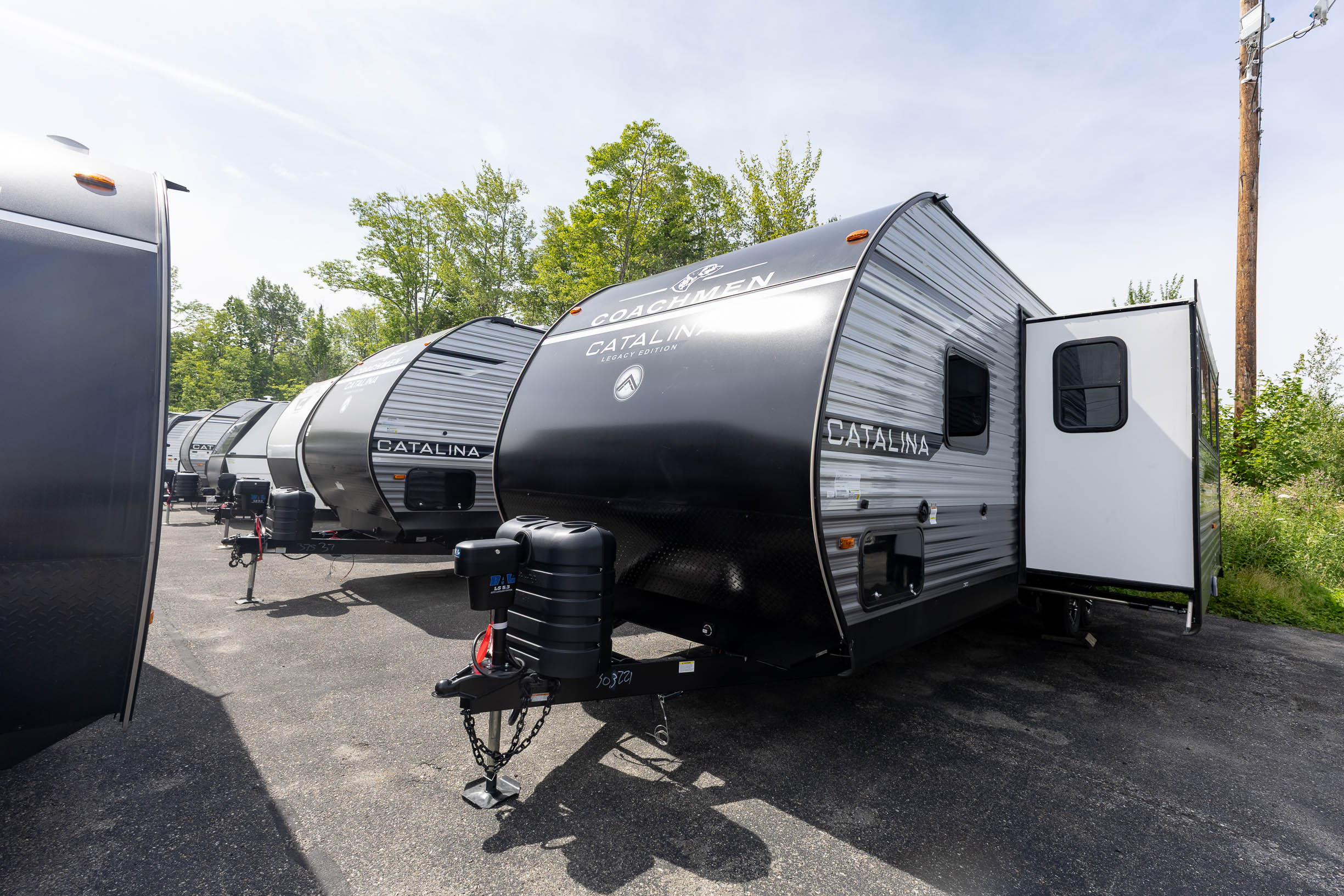 2026 Coachmen Catalina Legacy Edition 263BHSCK TRAVEL TRAILER