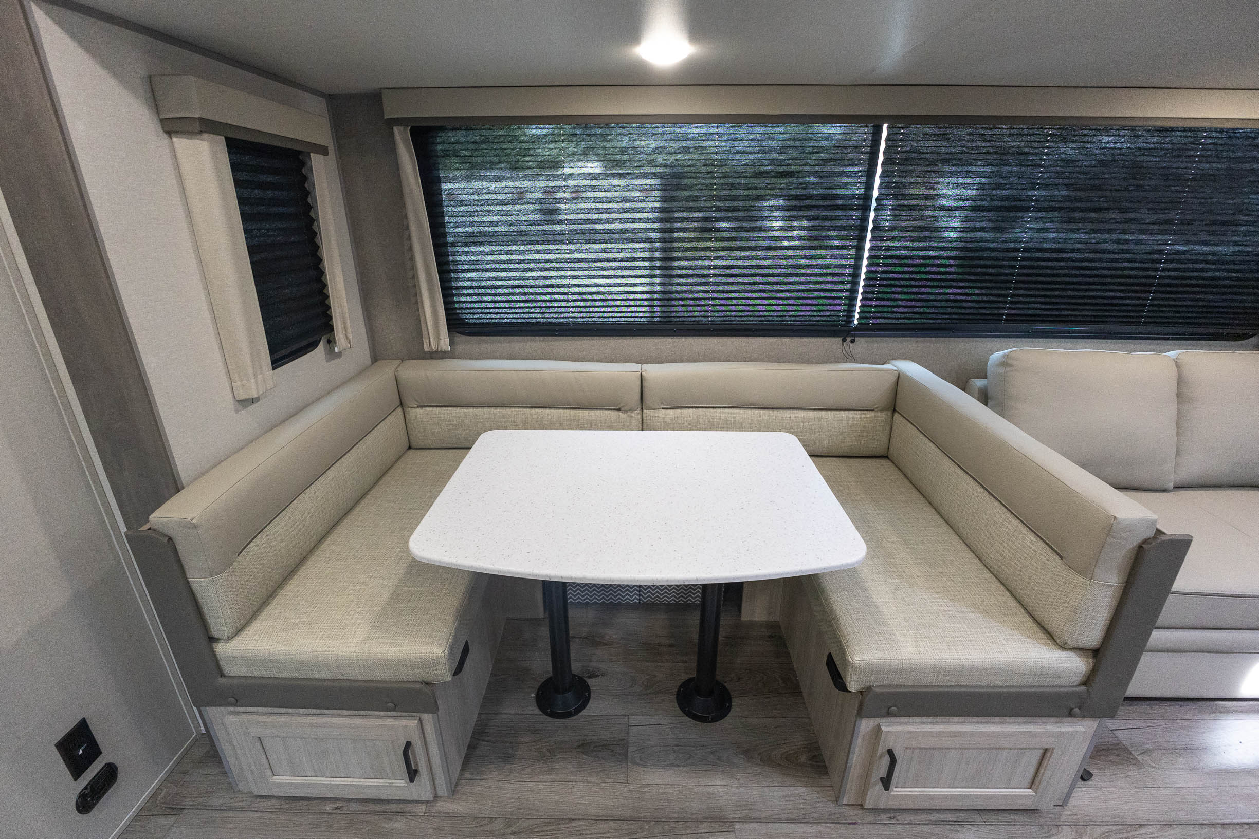 2026 Coachmen Catalina Legacy Edition 263BHSCK TRAVEL TRAILER