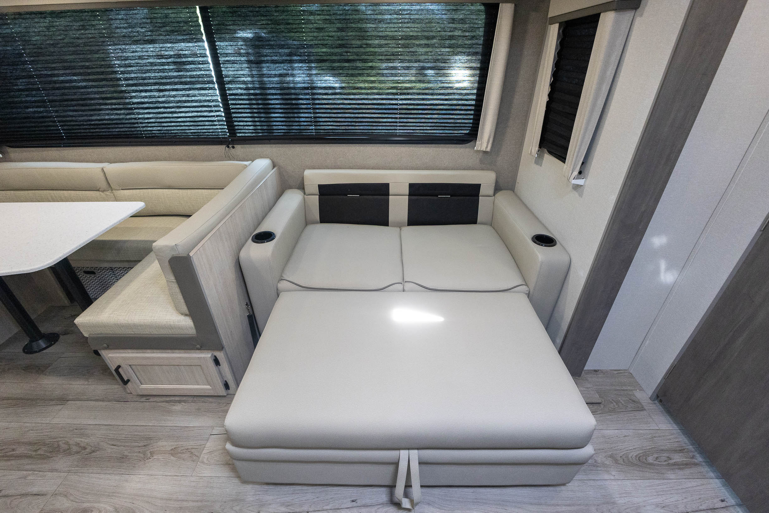 2026 Coachmen Catalina Legacy Edition 263BHSCK TRAVEL TRAILER