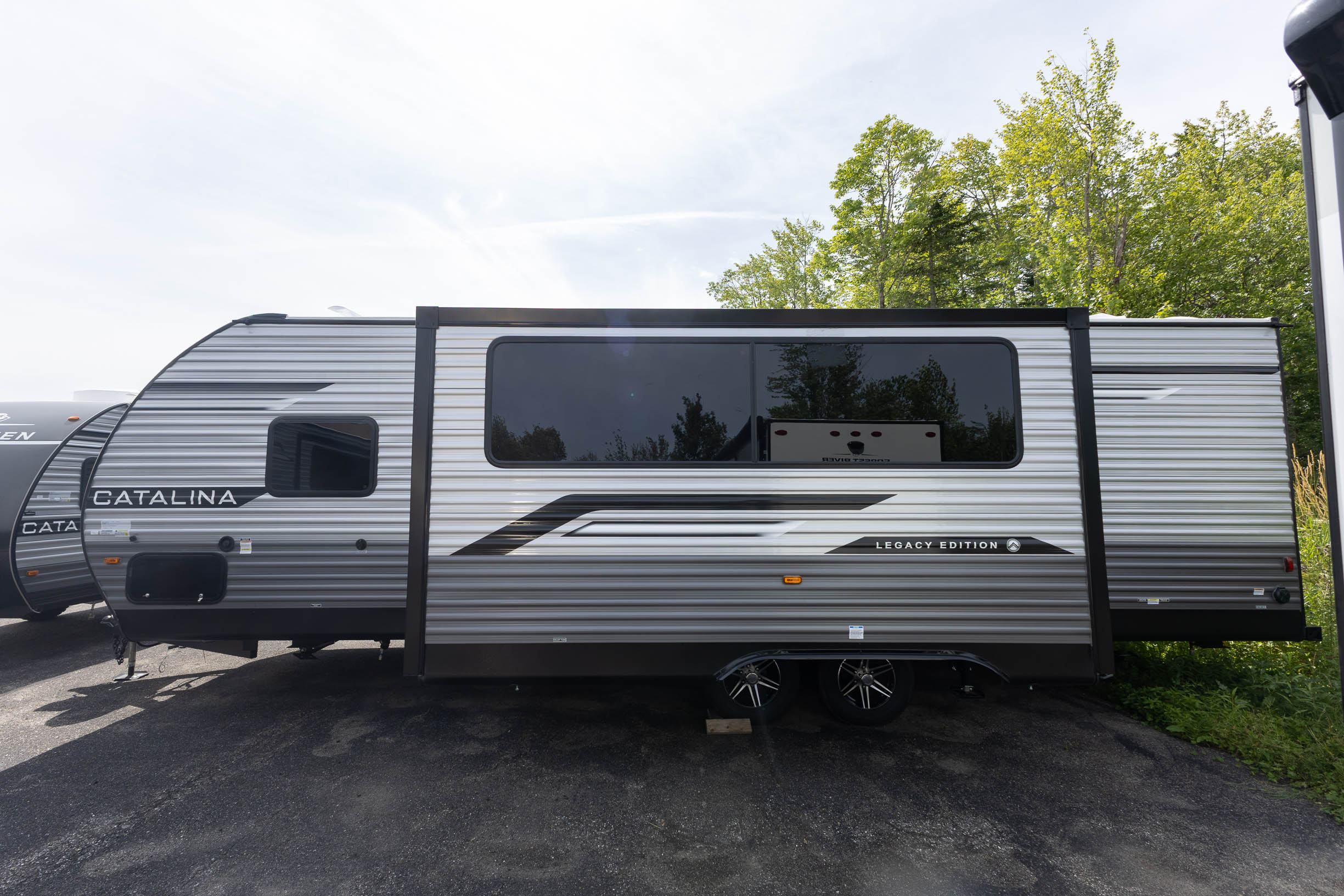 2026 Coachmen Catalina Legacy Edition 263BHSCK TRAVEL TRAILER