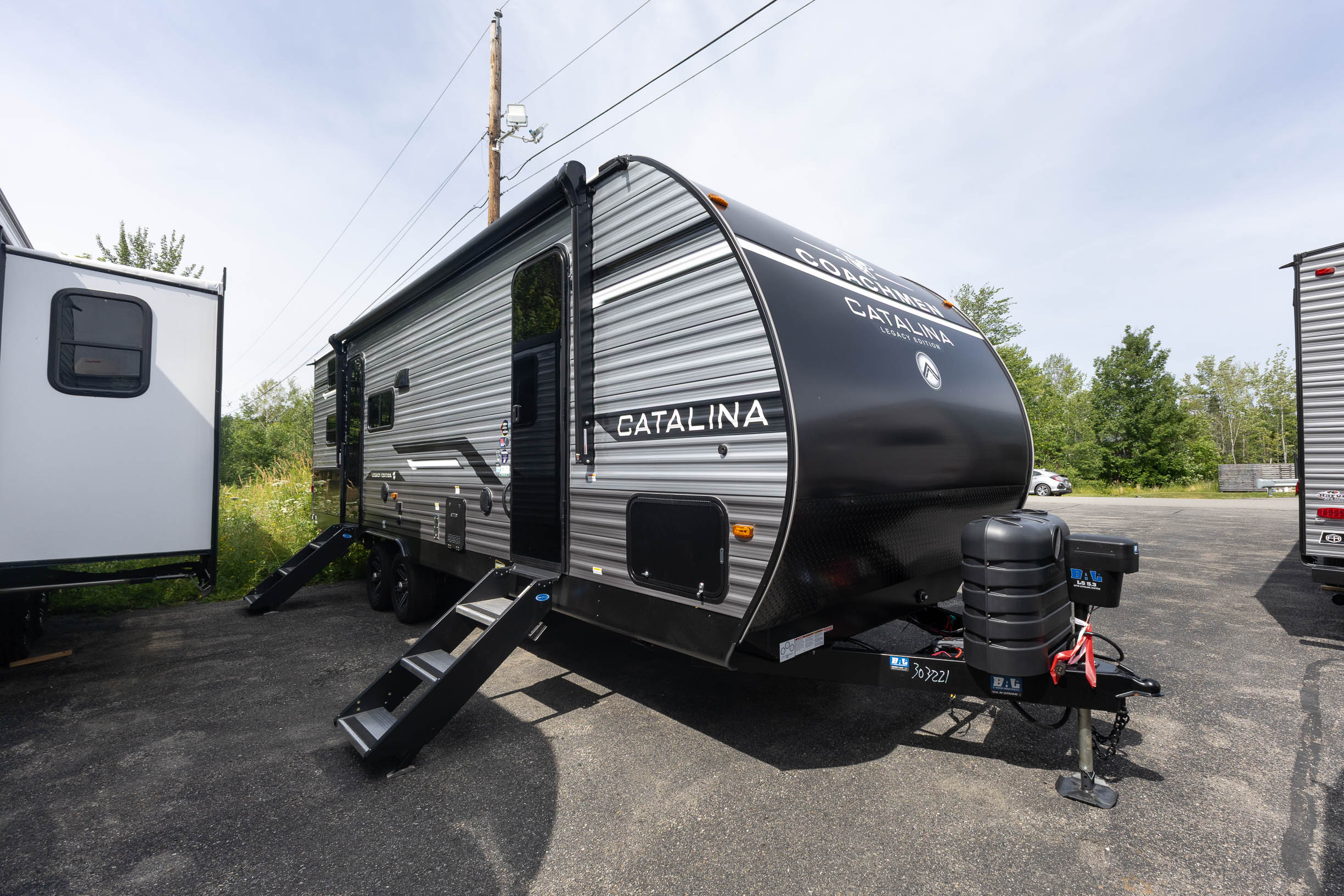 2026 Coachmen Catalina Legacy Edition 263BHSCK TRAVEL TRAILER