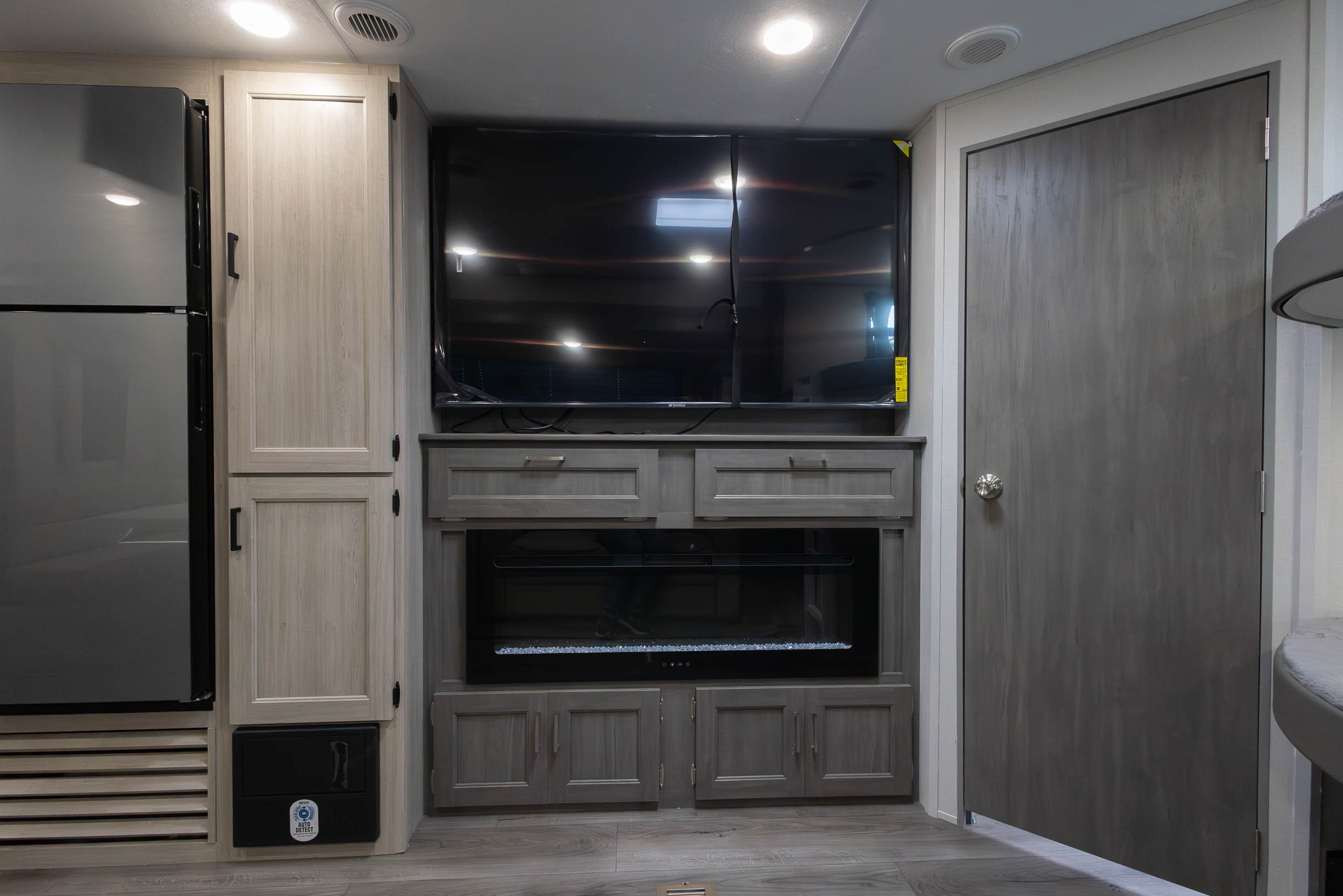 2026 Coachmen Catalina Legacy Edition 273DBHCK TRAVEL TRAILER