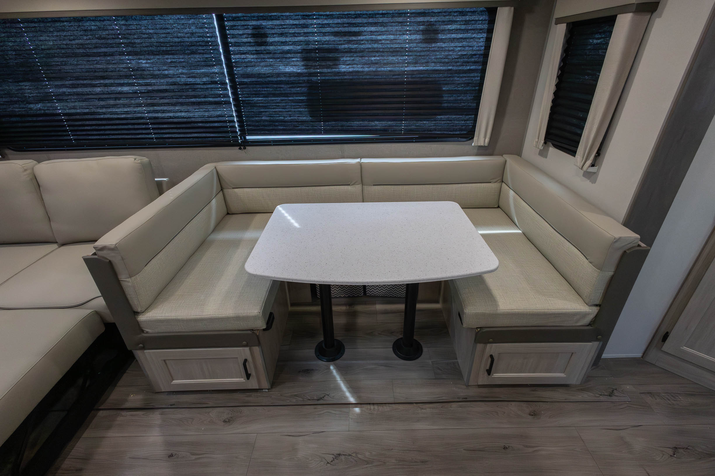 2026 Coachmen Catalina Legacy Edition 273DBHCK TRAVEL TRAILER