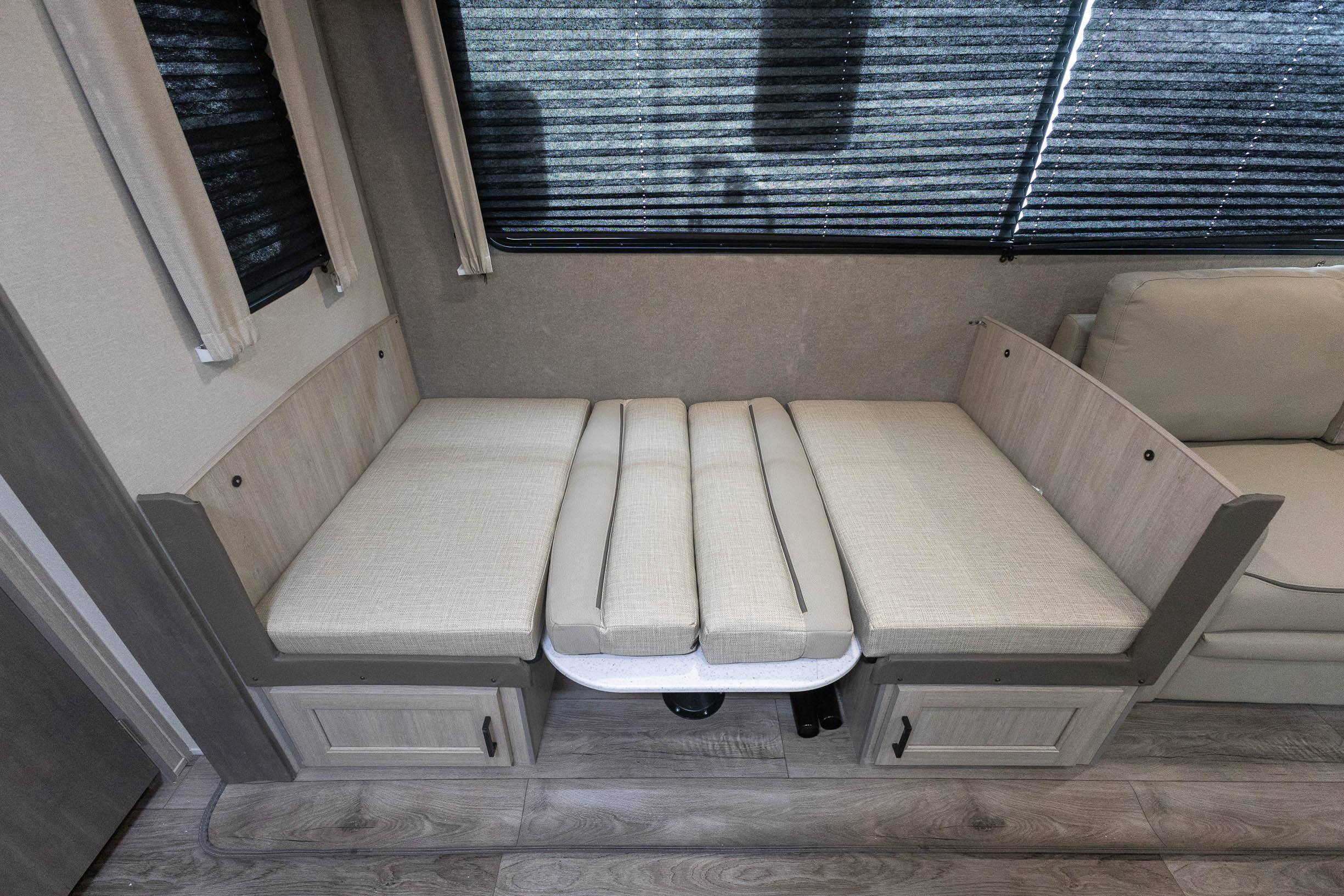 2026 Coachmen Catalina Legacy Edition 283RKS TRAVEL TRAILER