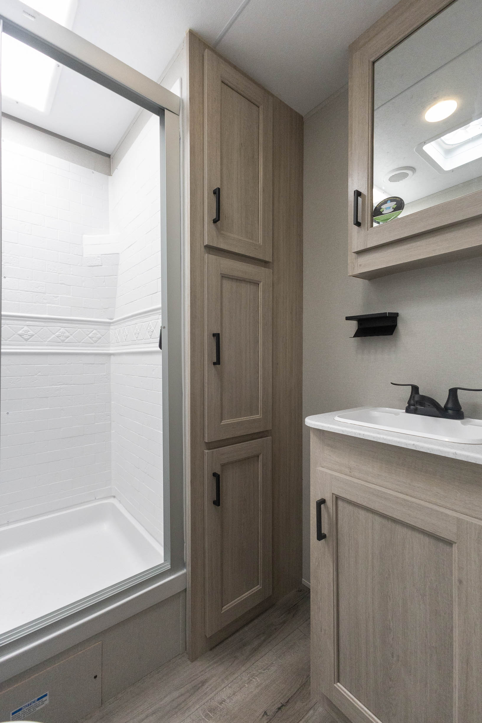 2026 Coachmen Catalina Legacy Edition 283RKS TRAVEL TRAILER
