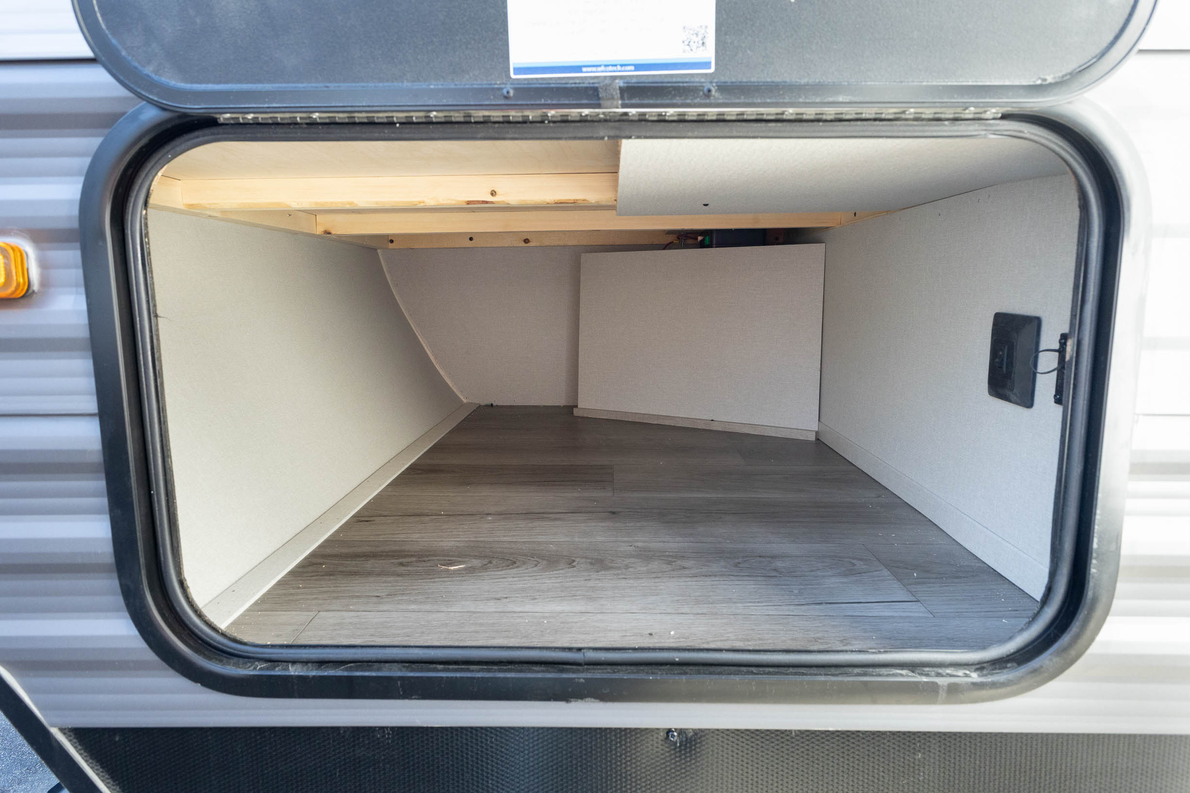 2026 Coachmen Catalina Legacy Edition 333DORM TRAVEL TRAILER