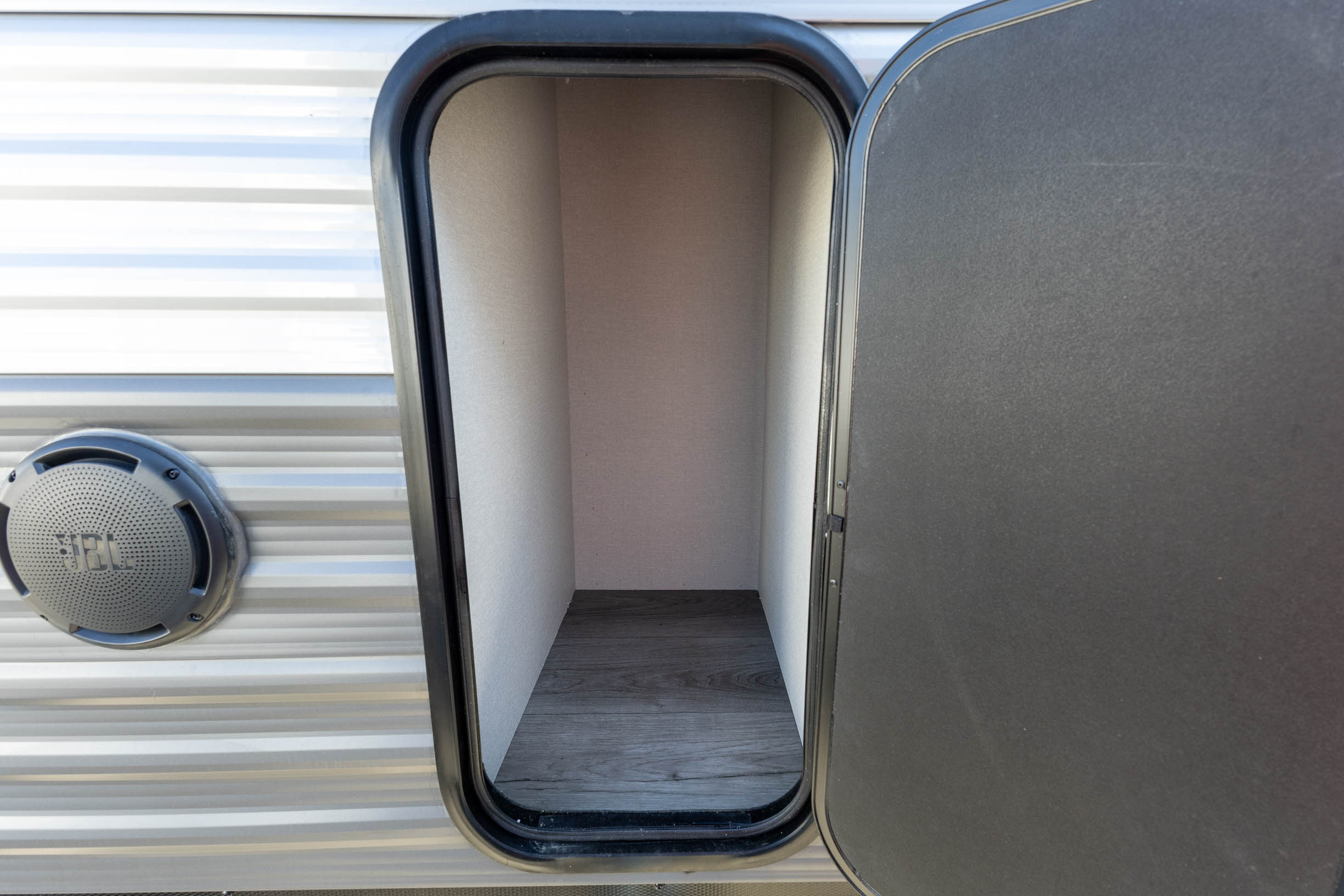 2026 Coachmen Catalina Legacy Edition 333DORM TRAVEL TRAILER