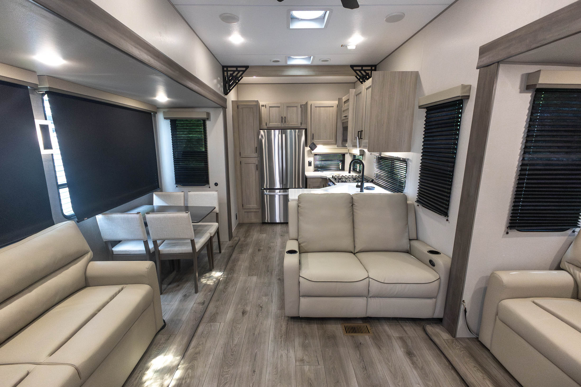 2026 Coachmen Catalina Destination 44CONDO DESTINATION TRAILER