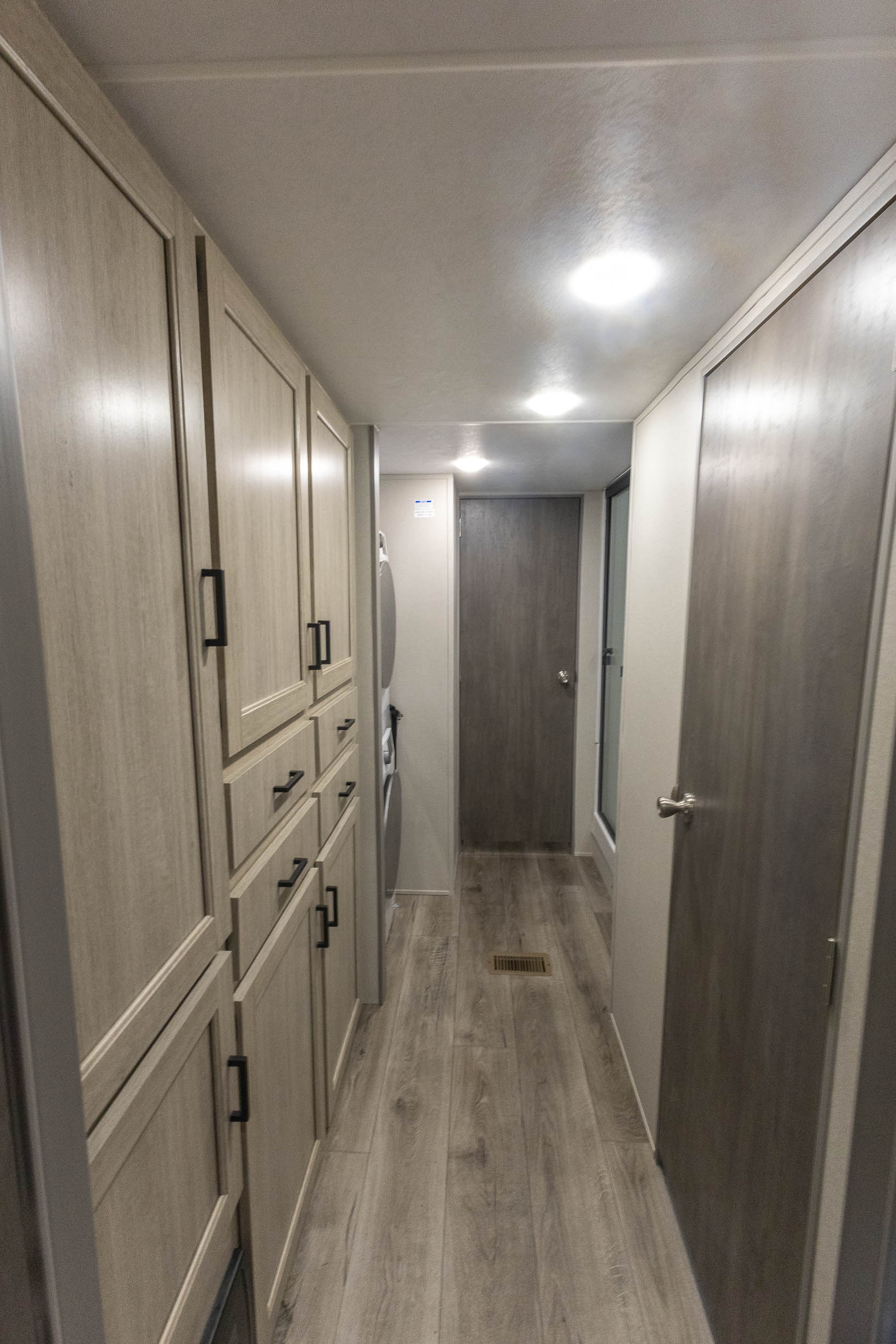 2026 Coachmen Catalina Destination w/Loft 35FME DESTINATION TRAILER