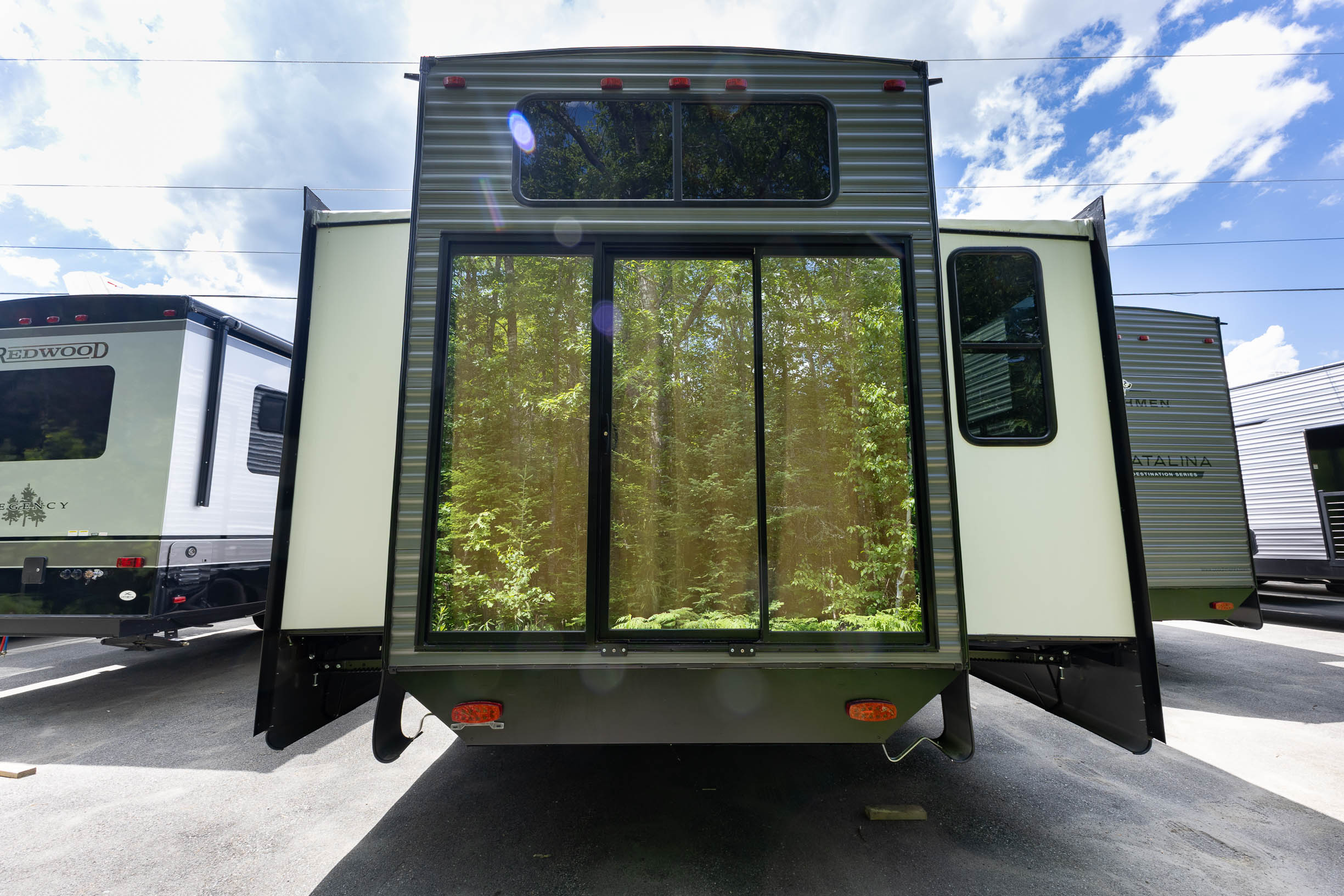 2026 Coachmen Catalina Destination 43CONDO DESTINATION TRAILER