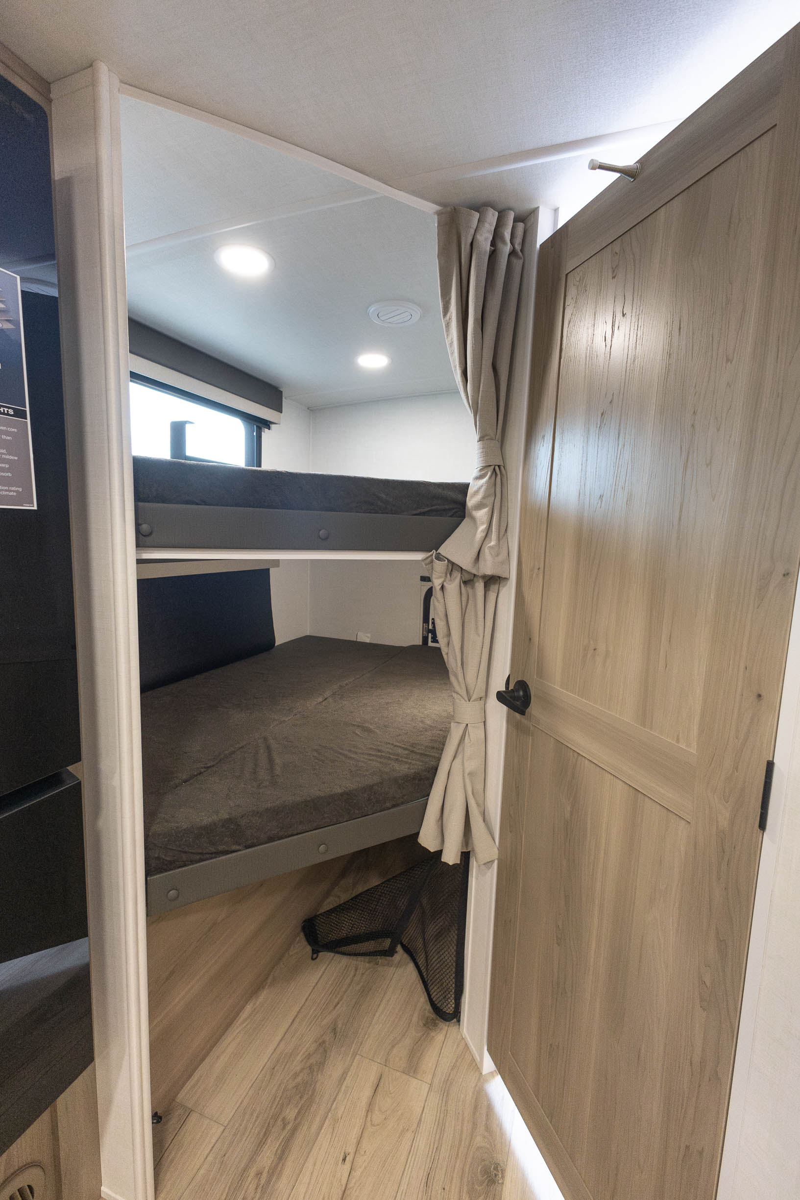 2026 Forest River Flagstaff Micro Lite 25BRDS TRAVEL TRAILER