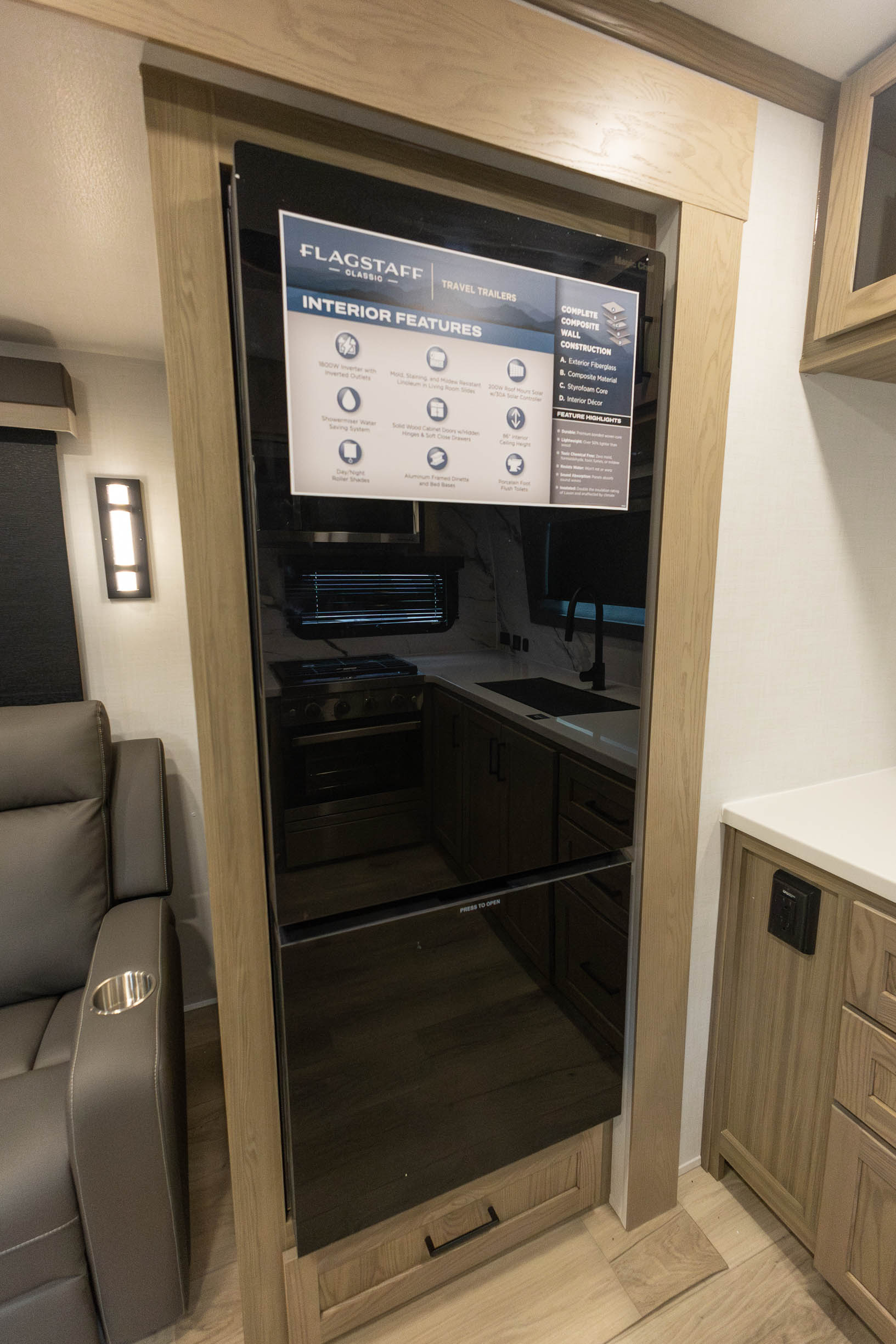 2026 Forest River Flagstaff Classic 826MBR TRAVEL TRAILER