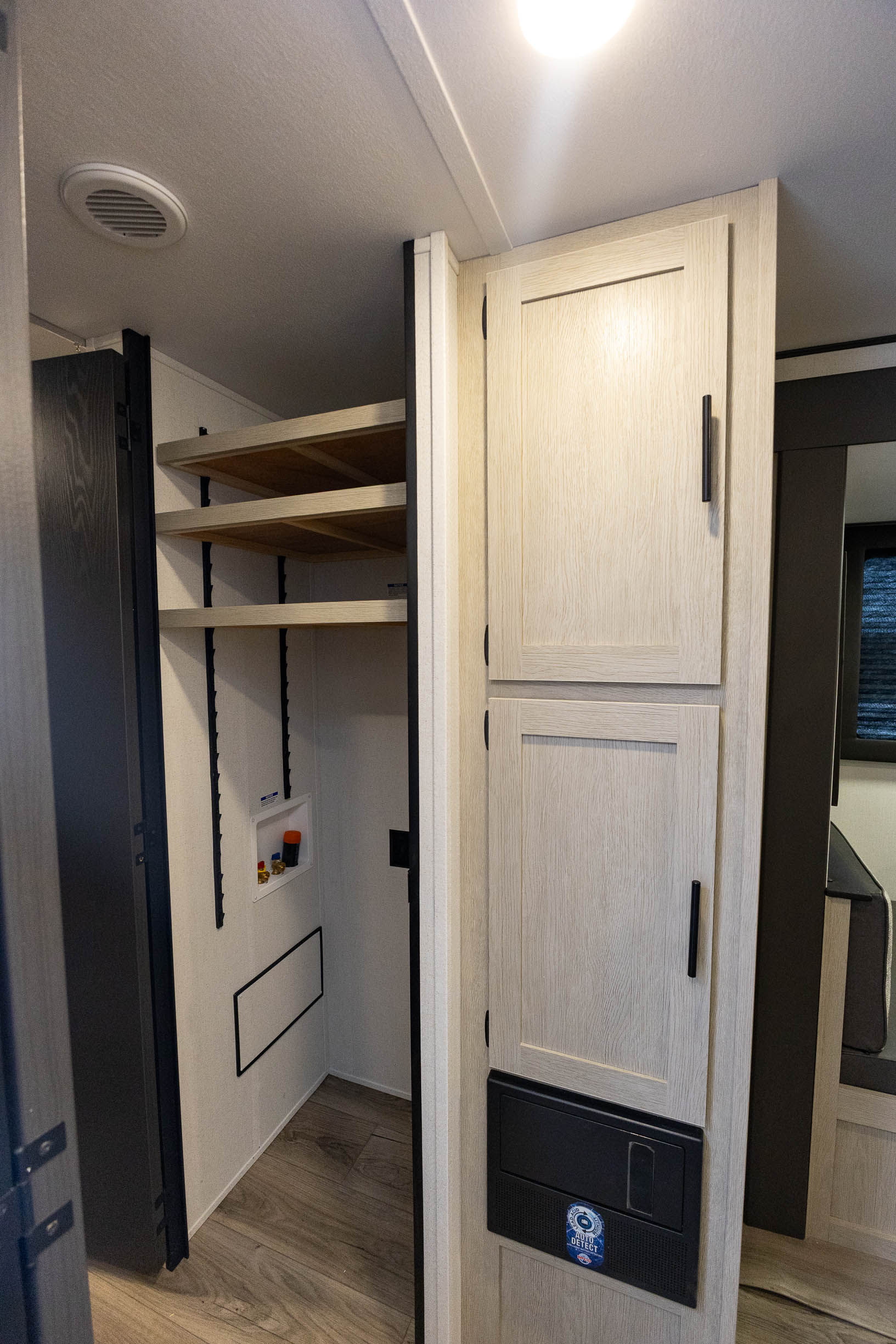 2026 Shasta Shasta I-5 Edition 530BQB TRAVEL TRAILER
