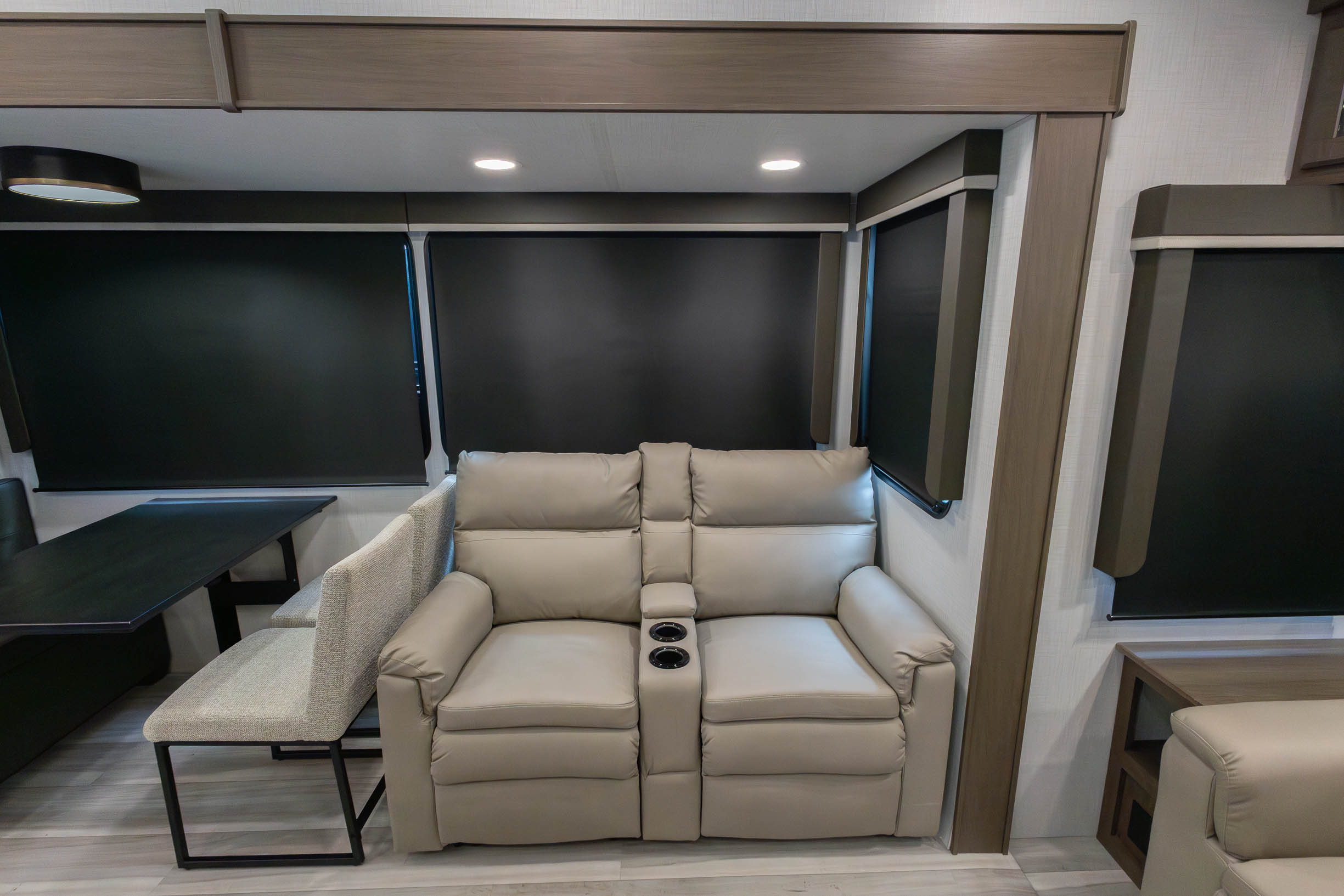 2026 Keystone RV Cougar 290RLS FIFTH WHEEL