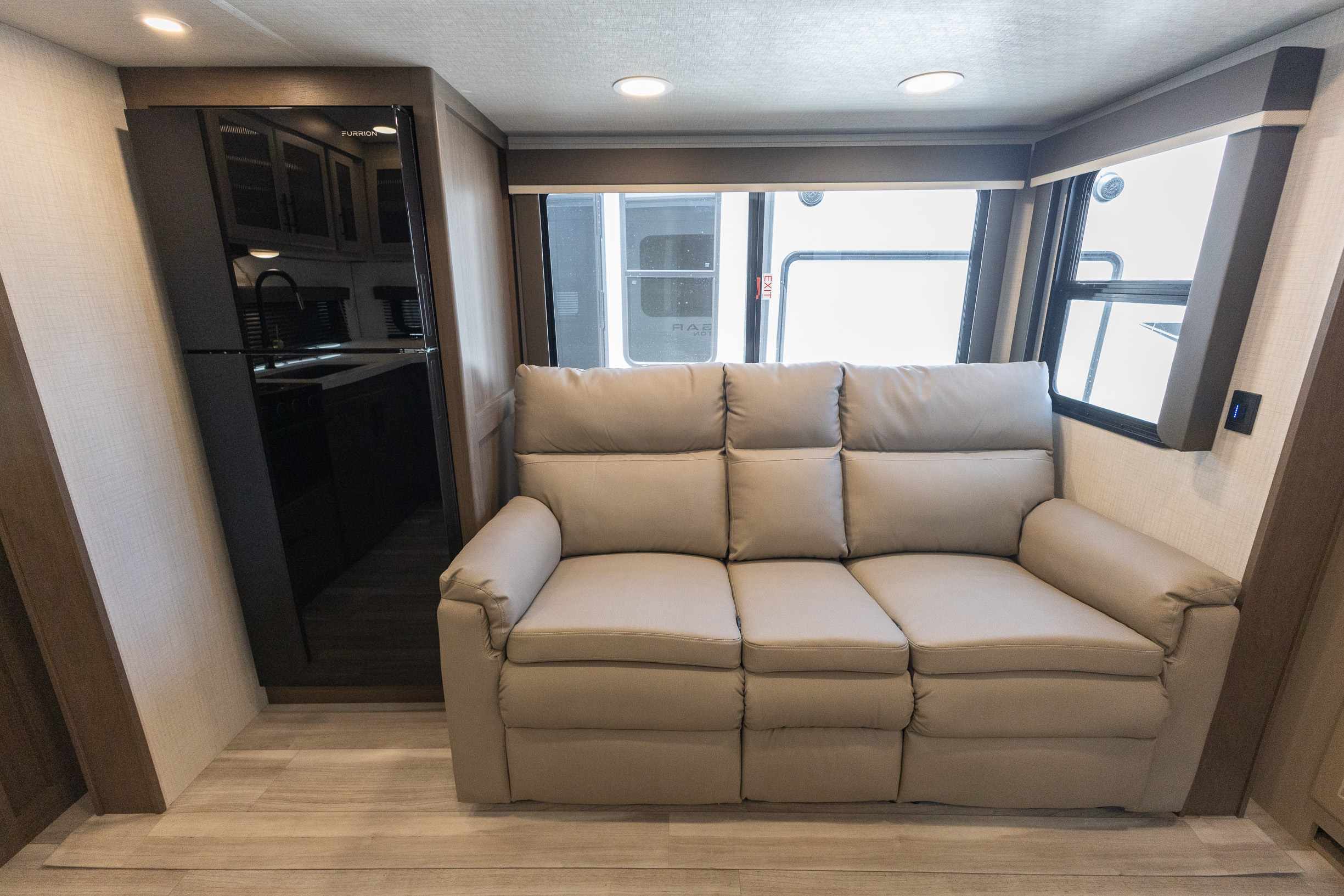 2026 Keystone RV Cougar Half-Ton 25MLE TRAVEL TRAILER