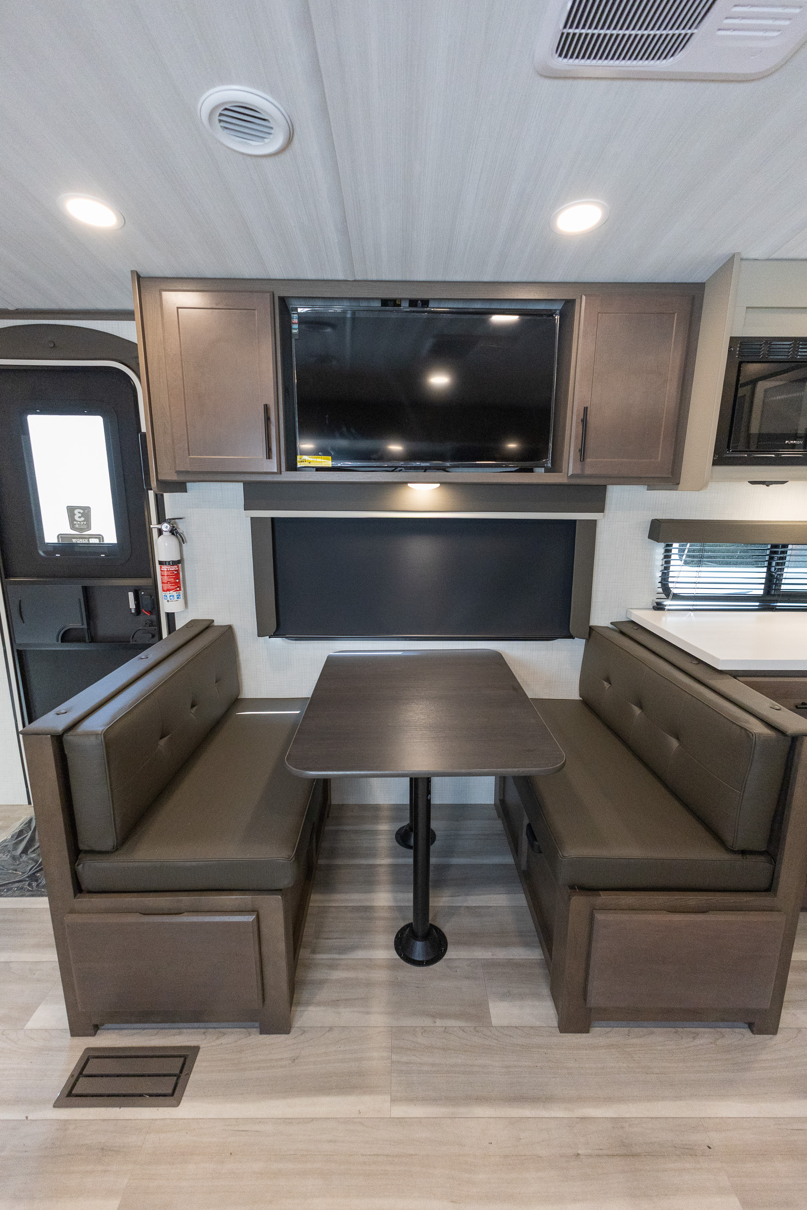 2026 Keystone RV Cougar Half-Ton 25MLE TRAVEL TRAILER