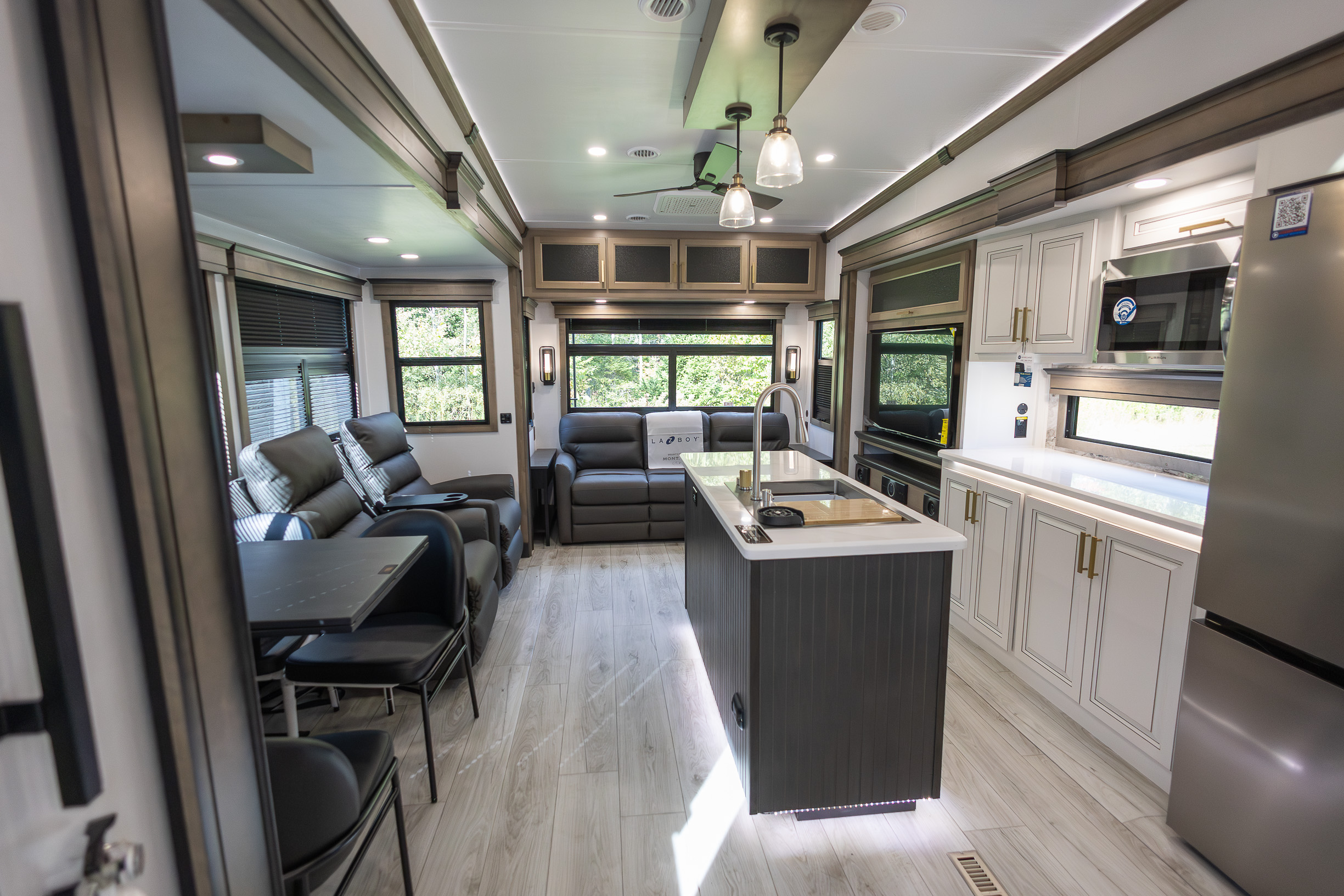 2026 Keystone RV Montana 3231CK FIFTH WHEEL