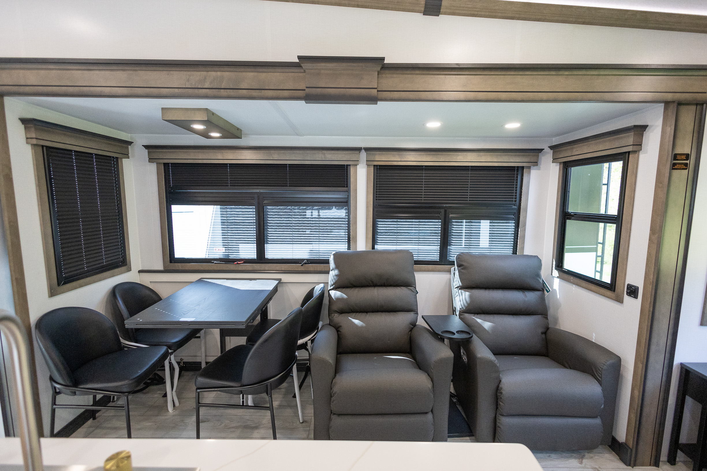 2026 Keystone RV Montana 3231CK FIFTH WHEEL