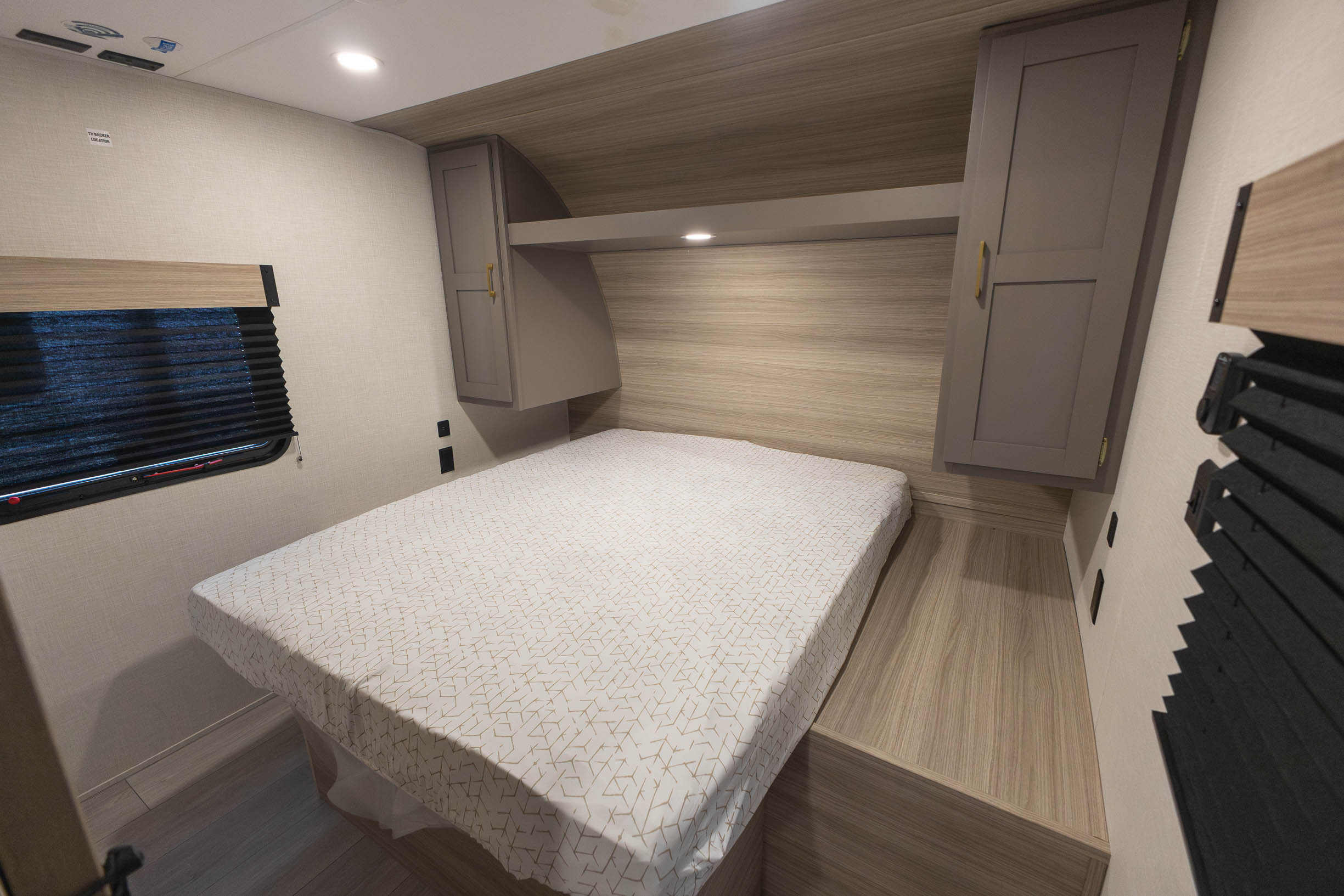 2026 KZ Sportsmen 291BHKSE TRAVEL TRAILER
