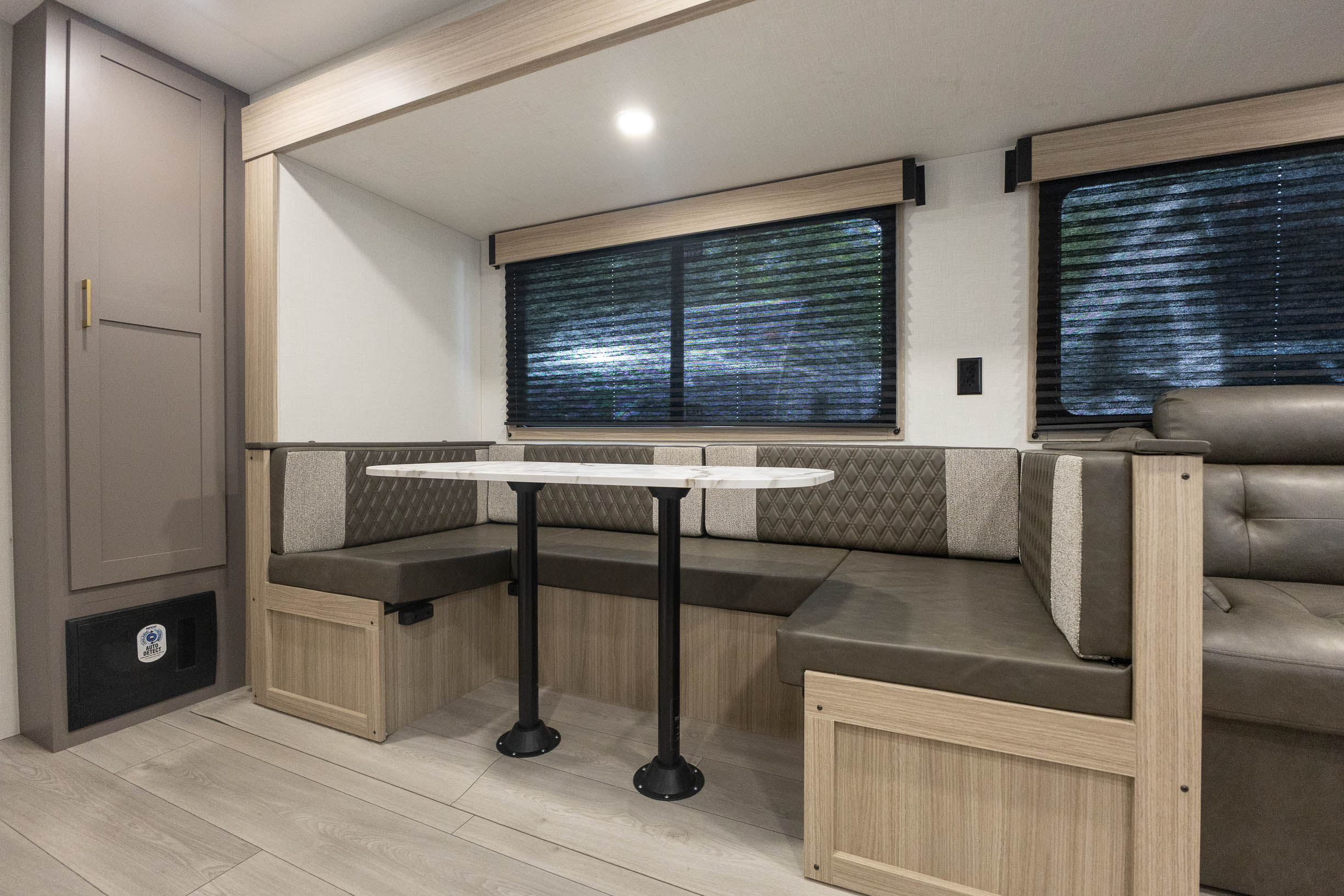 2026 KZ RV Sportsmen 301BHKSE TRAVEL TRAILER