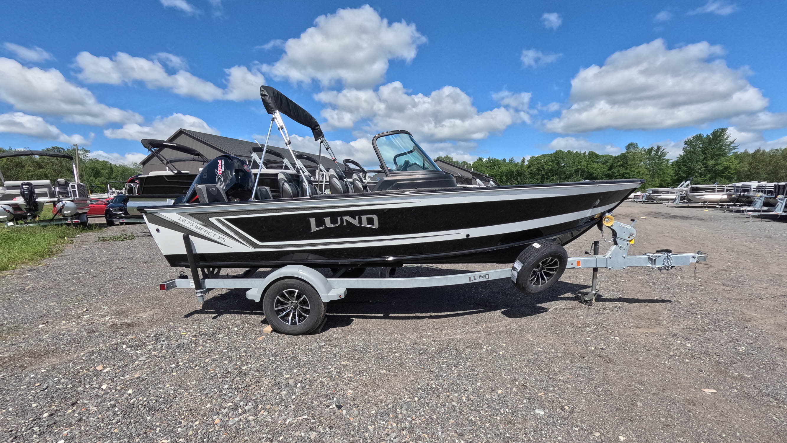 2026 Lund 1875 Impact XS — photo 1 of 17
