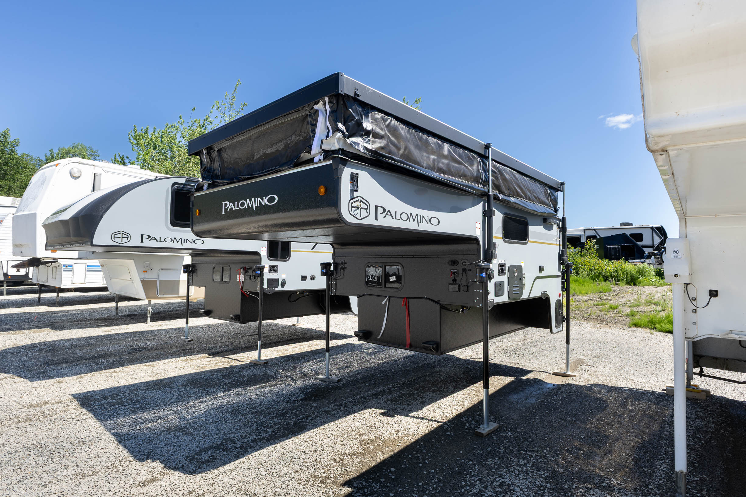 2026 Palomino Backpack SS-1251 TRUCK CAMPER