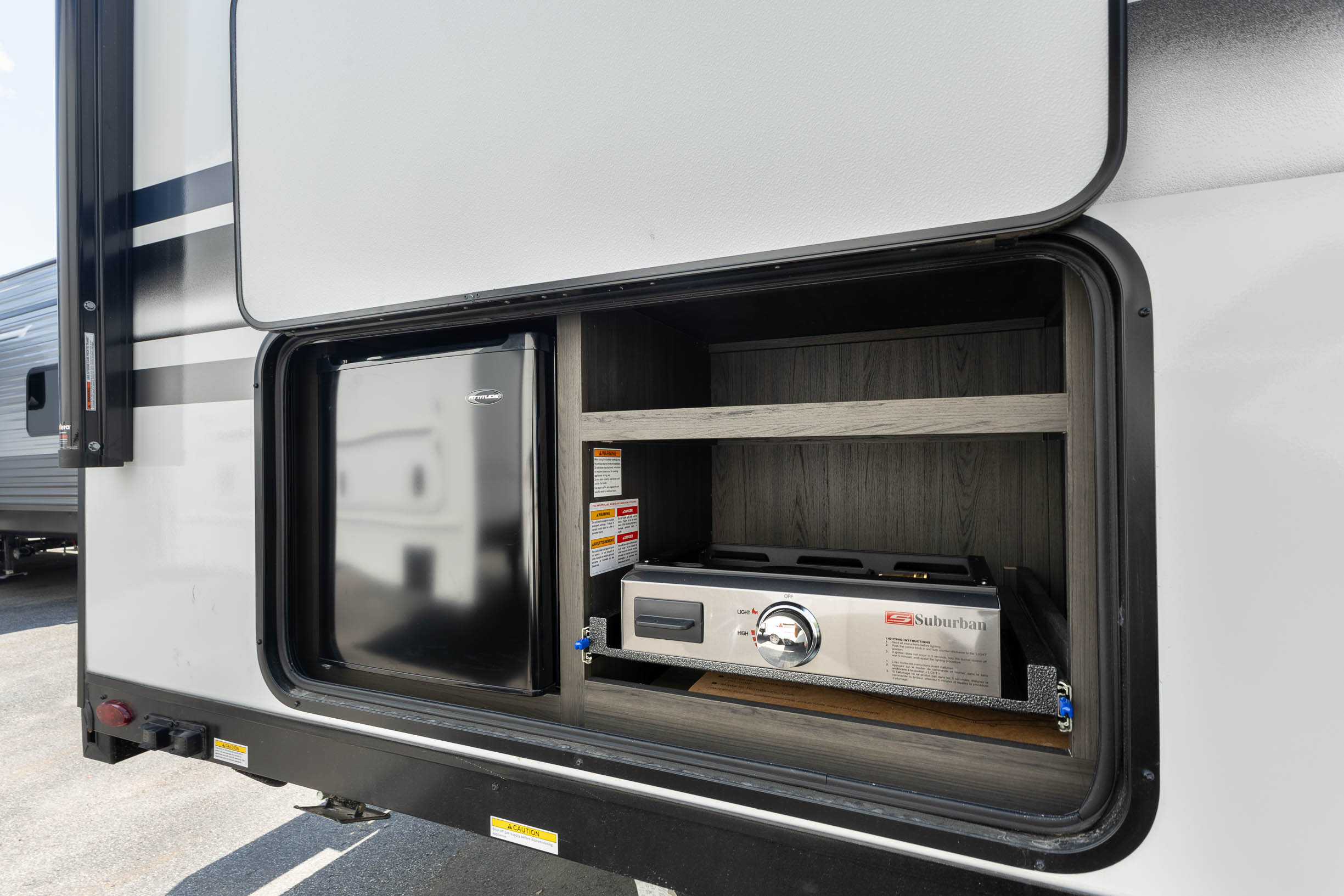 2026 Venture RV SportTrek Stinger STS161VUD TRAVEL TRAILER