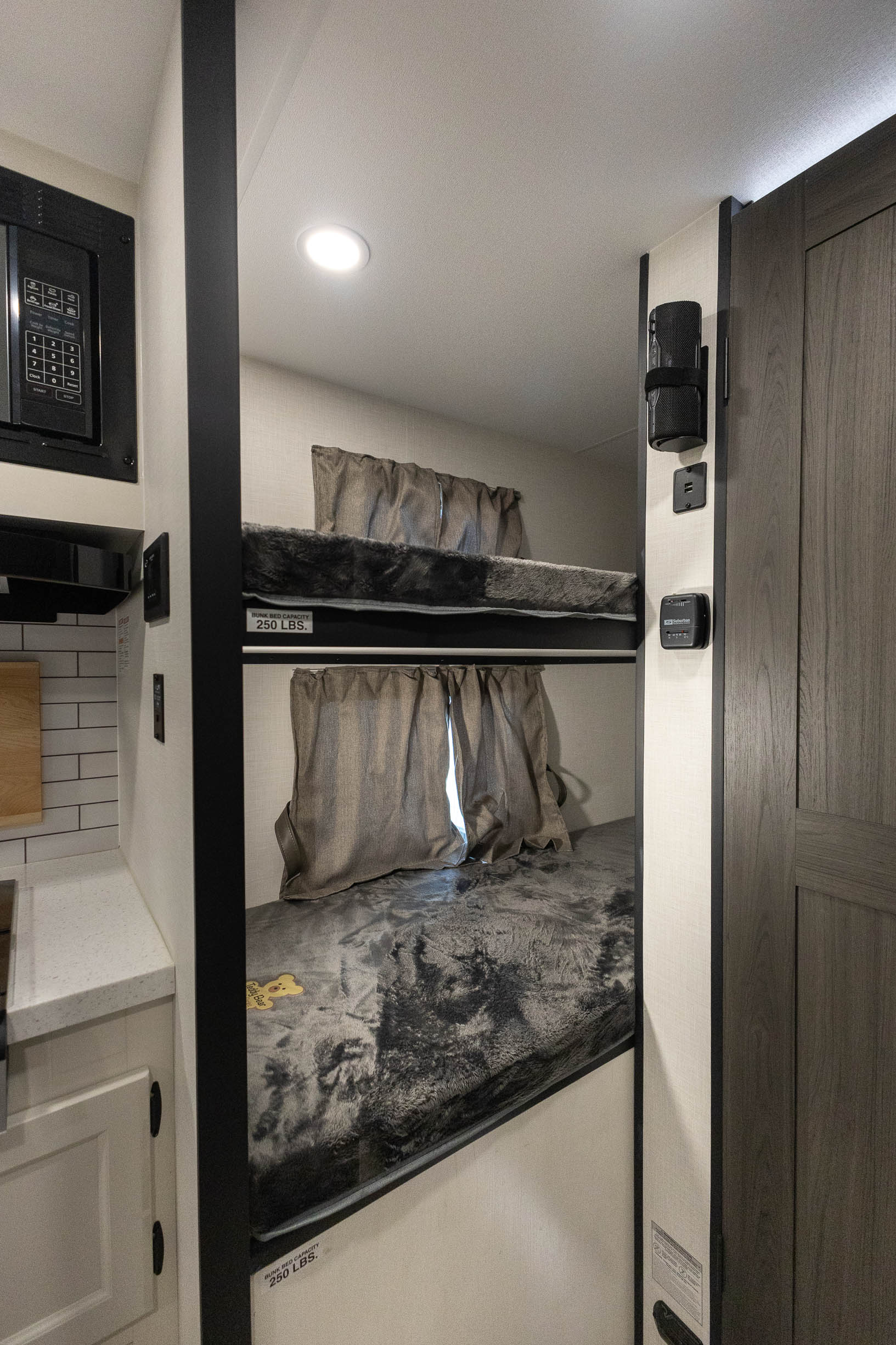 2026 Venture RV SportTrek Stinger STS161VUD TRAVEL TRAILER
