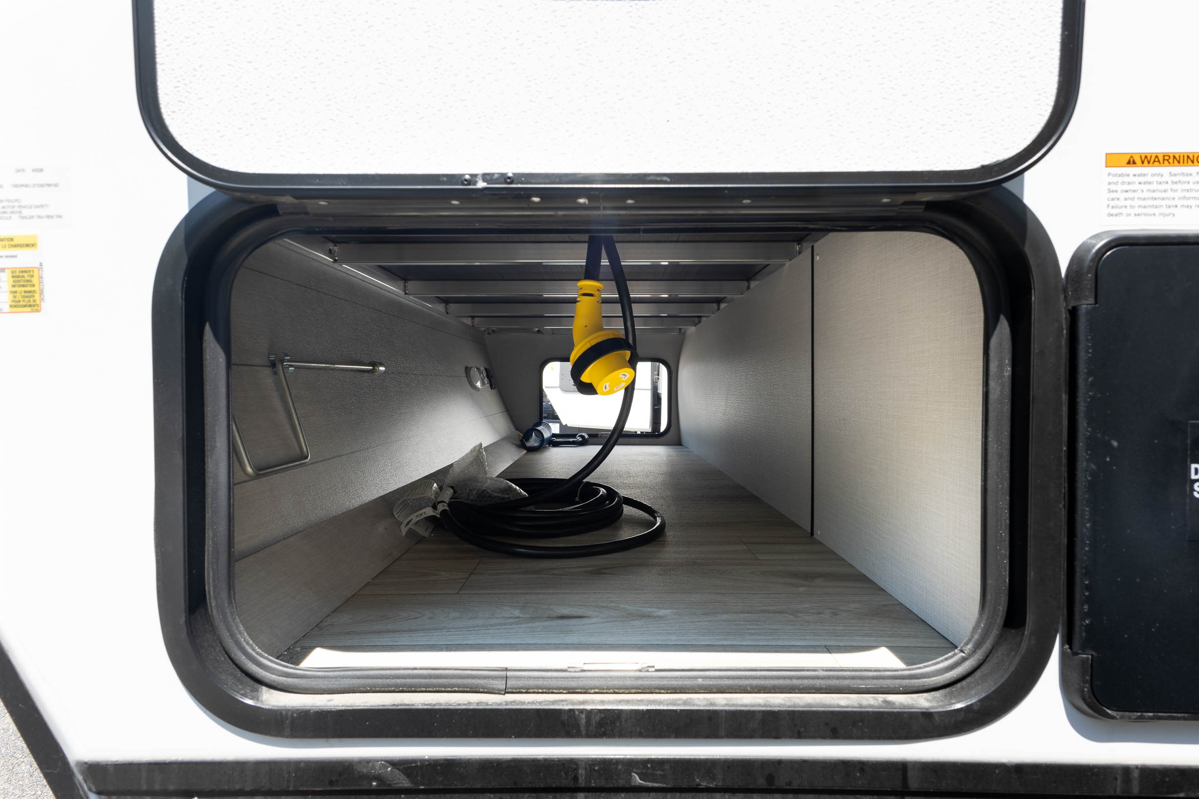 2026 Venture RV SportTrek Stinger STS161VUD TRAVEL TRAILER