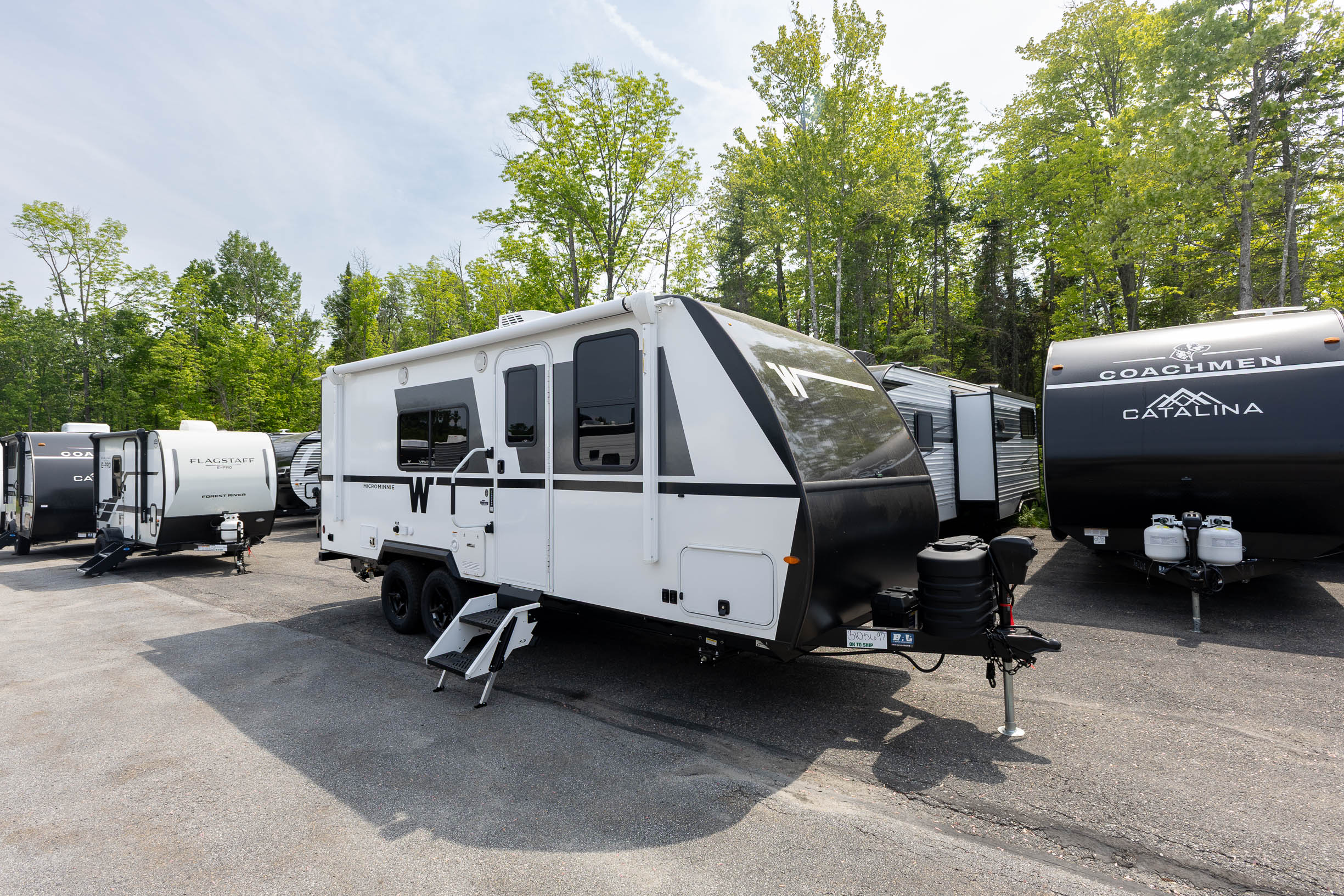 2026 Winnebago Micro Minnie 2200FBH TRAVEL TRAILER