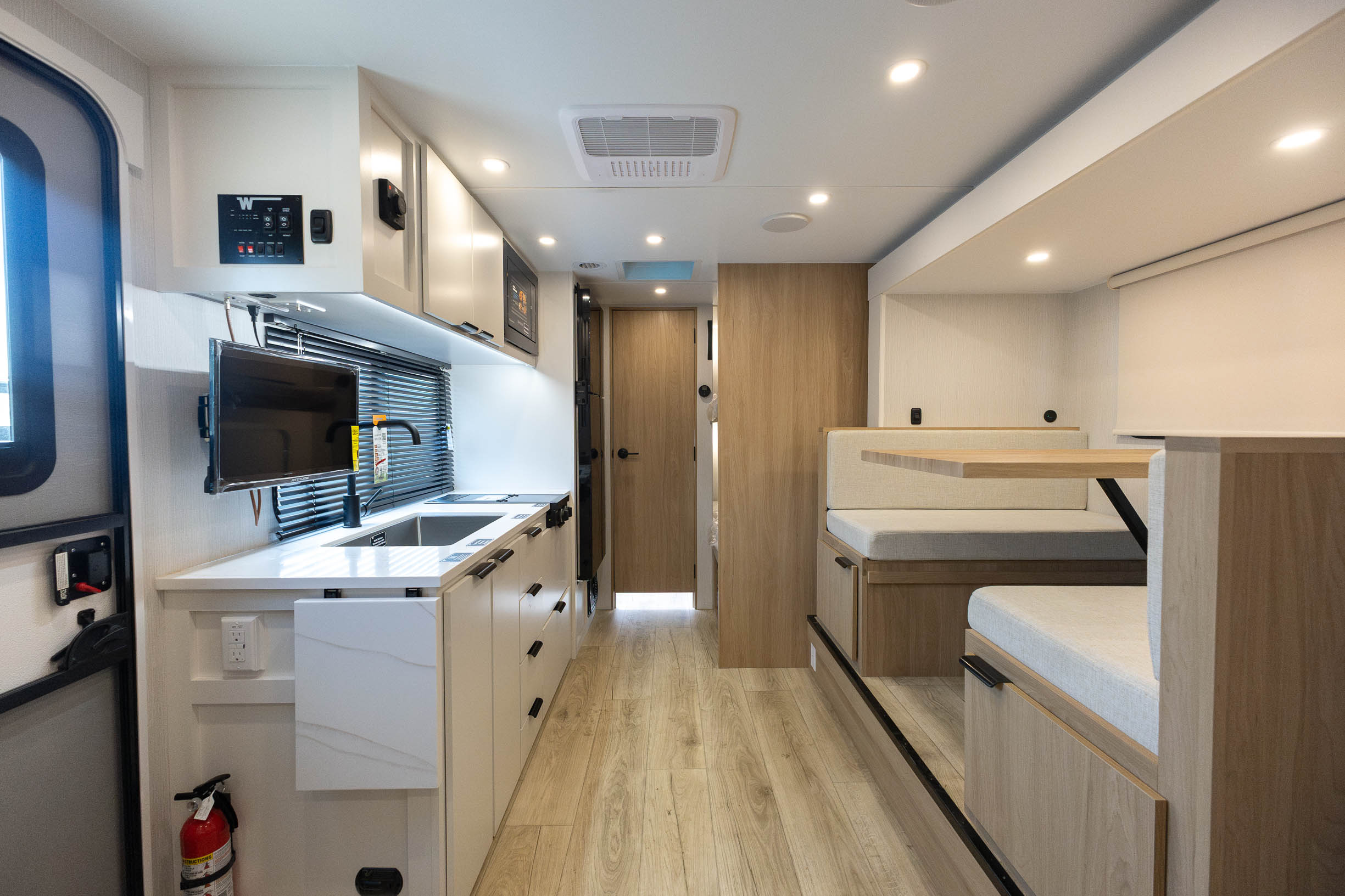 2026 Winnebago Micro Minnie 2200FBH TRAVEL TRAILER