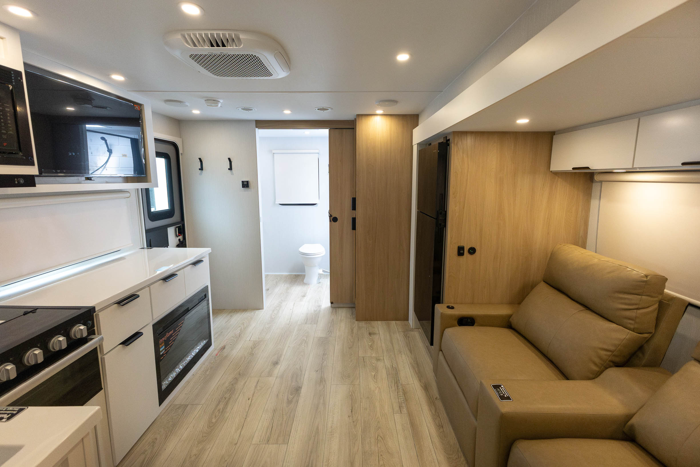 2026 Winnebago Thrive 22RBS TRAVEL TRAILER