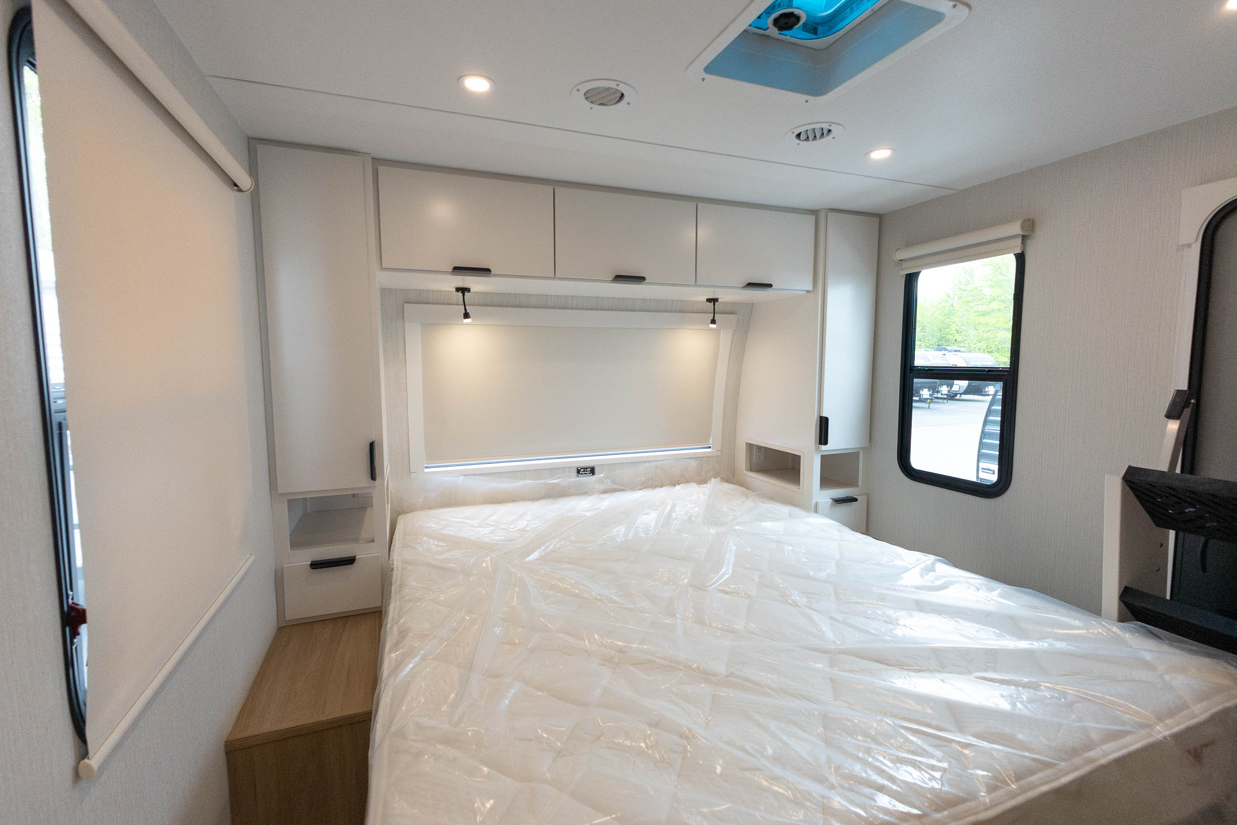 2026 Winnebago Thrive 22RBS TRAVEL TRAILER